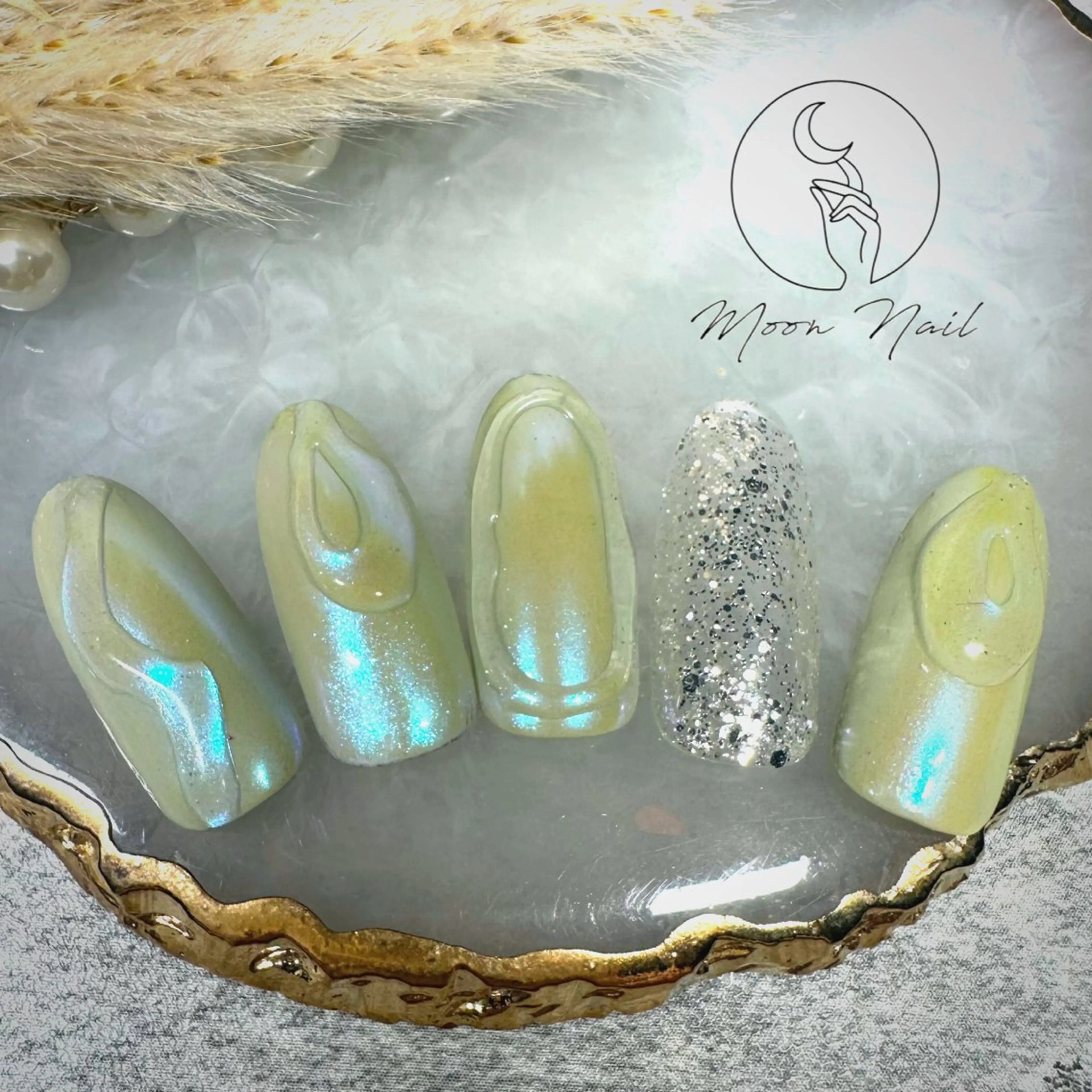 ネイル Moon  Nail /栄　大須のネイルデザイン