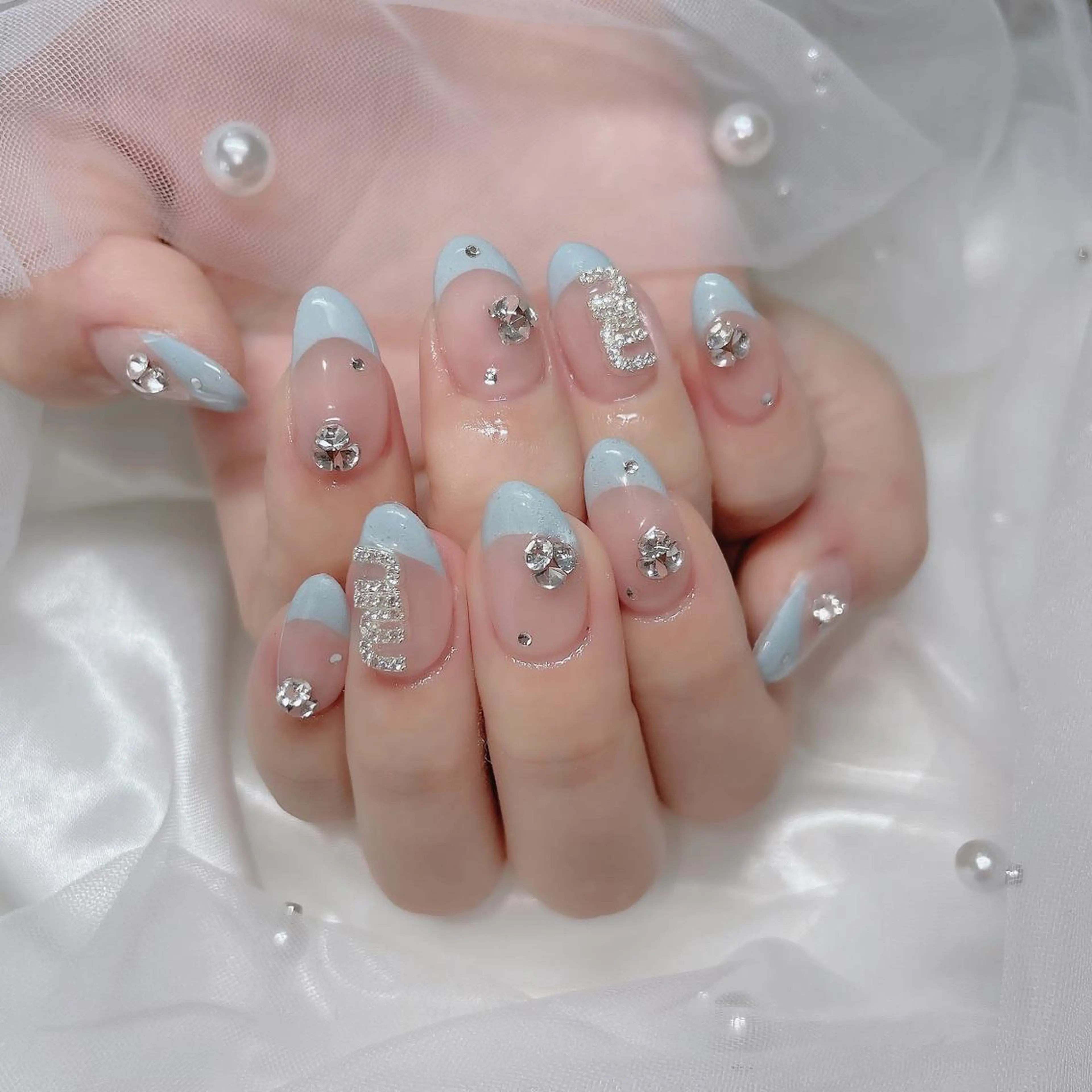 ネイル チークネイル フラッシュネイル フレンチネイル キラキラネイル 韓国ネイル ハンドネイル merci nail所属・merci nailのネイルデザイン