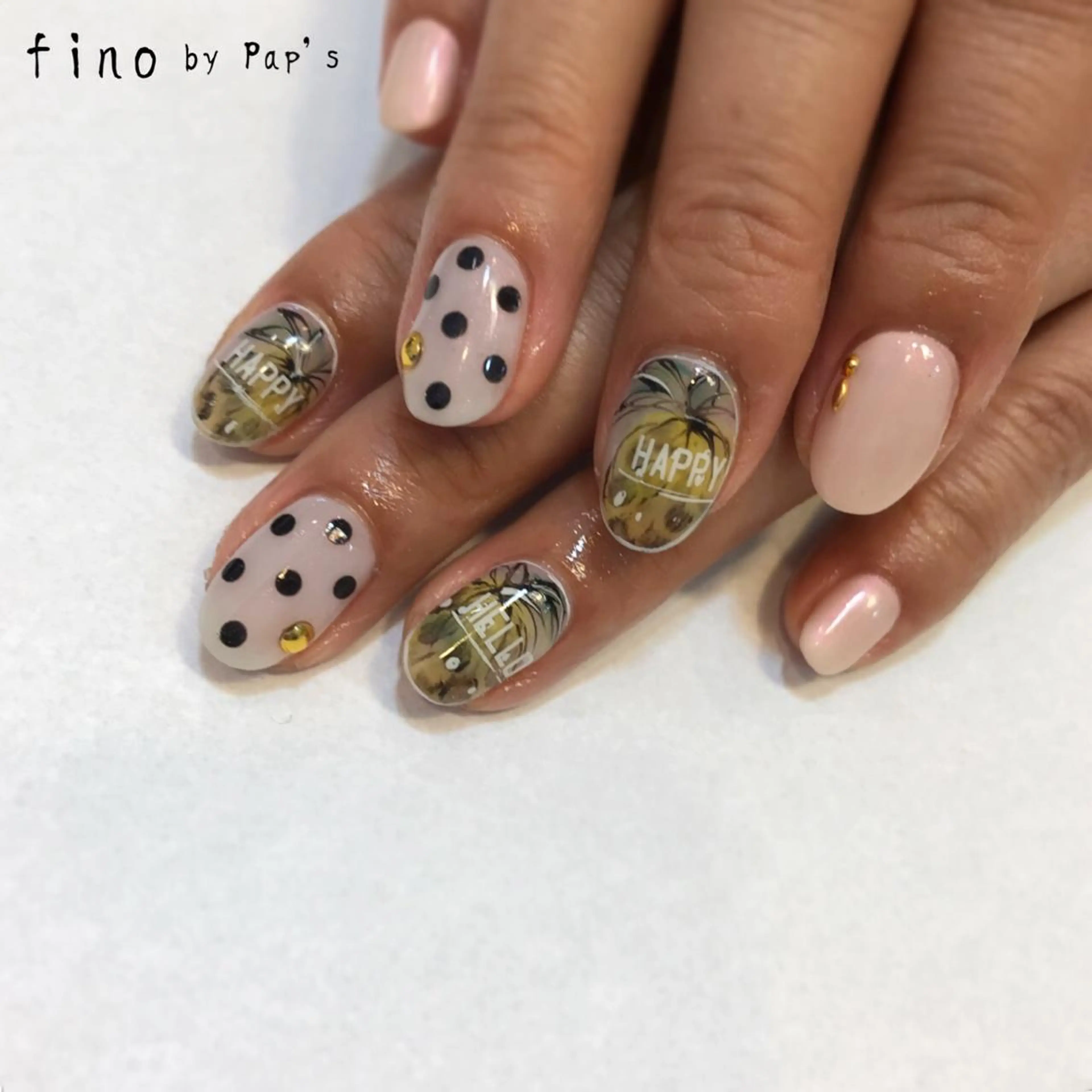 ネイル fino by Pap's所属・西畠 真由美のネイルデザイン