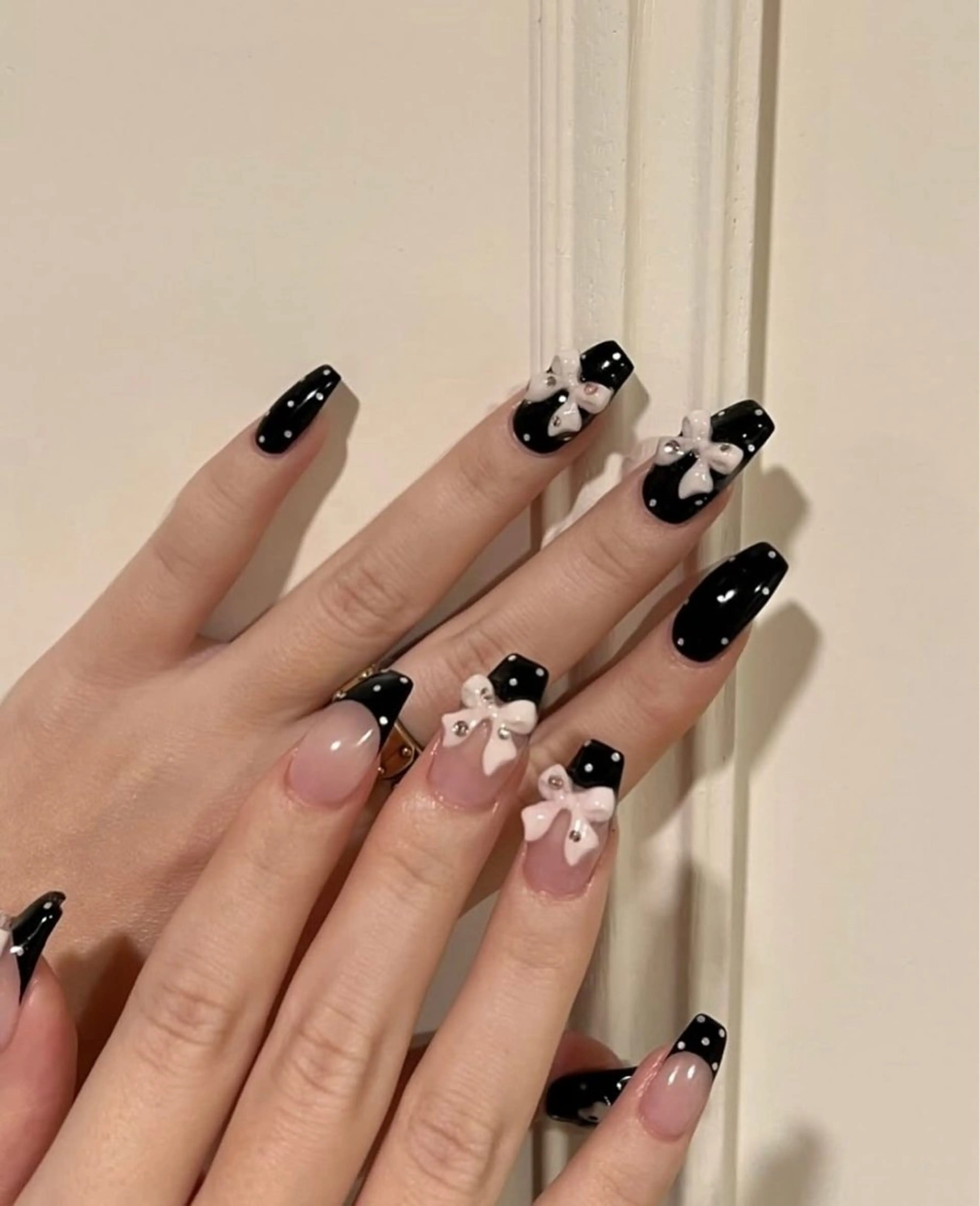 ネイル アートネイル クリアネイル フレンチネイル ガーリー キラキラネイル ハンドネイル モリ アユミのネイルデザイン