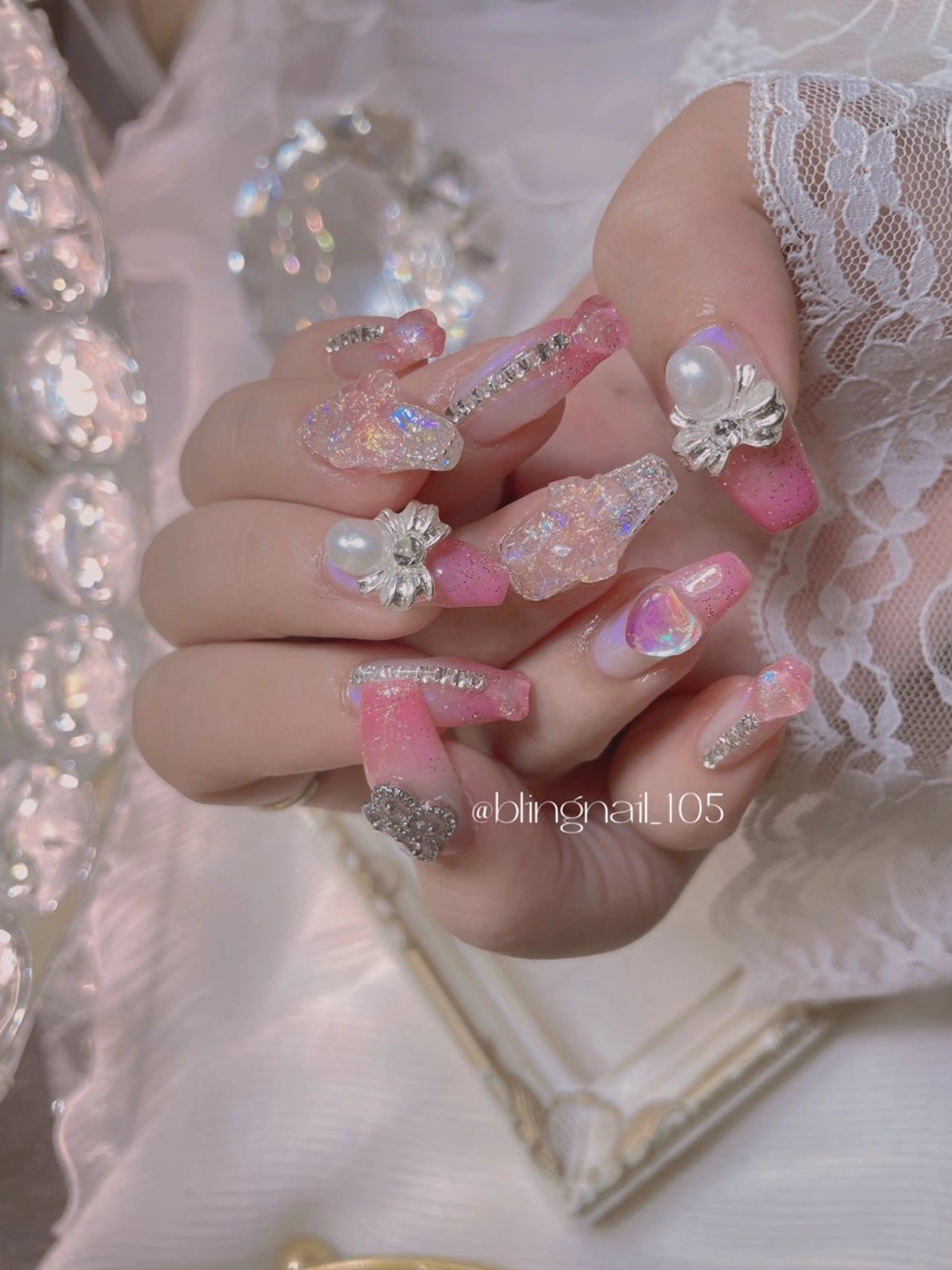 ネイル 23時まで❤︎韓国、 ワンホンネイルのネイルデザイン