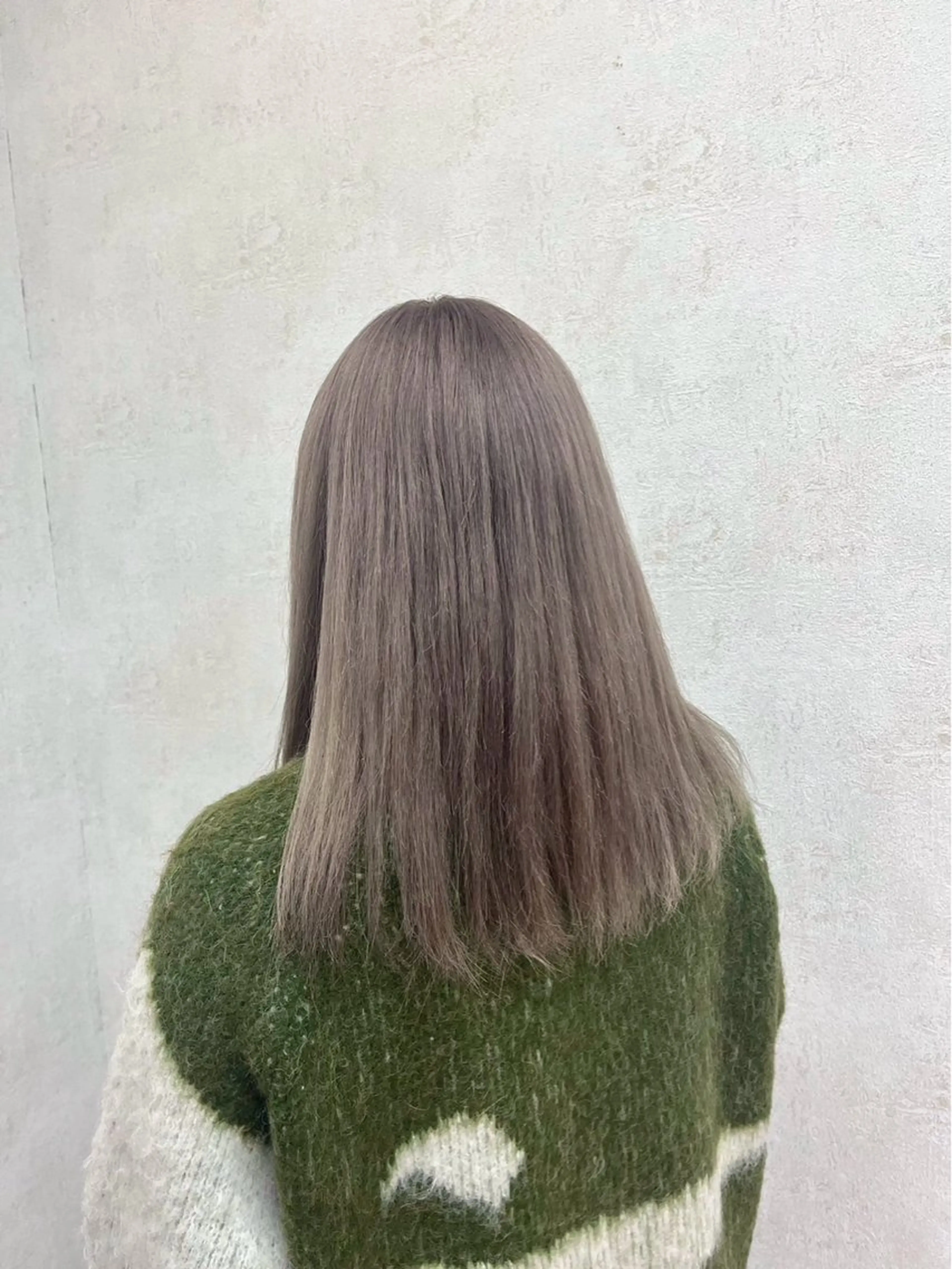 セミロング ヘアカラー 艶カラー🌟 kanonのヘアスタイル