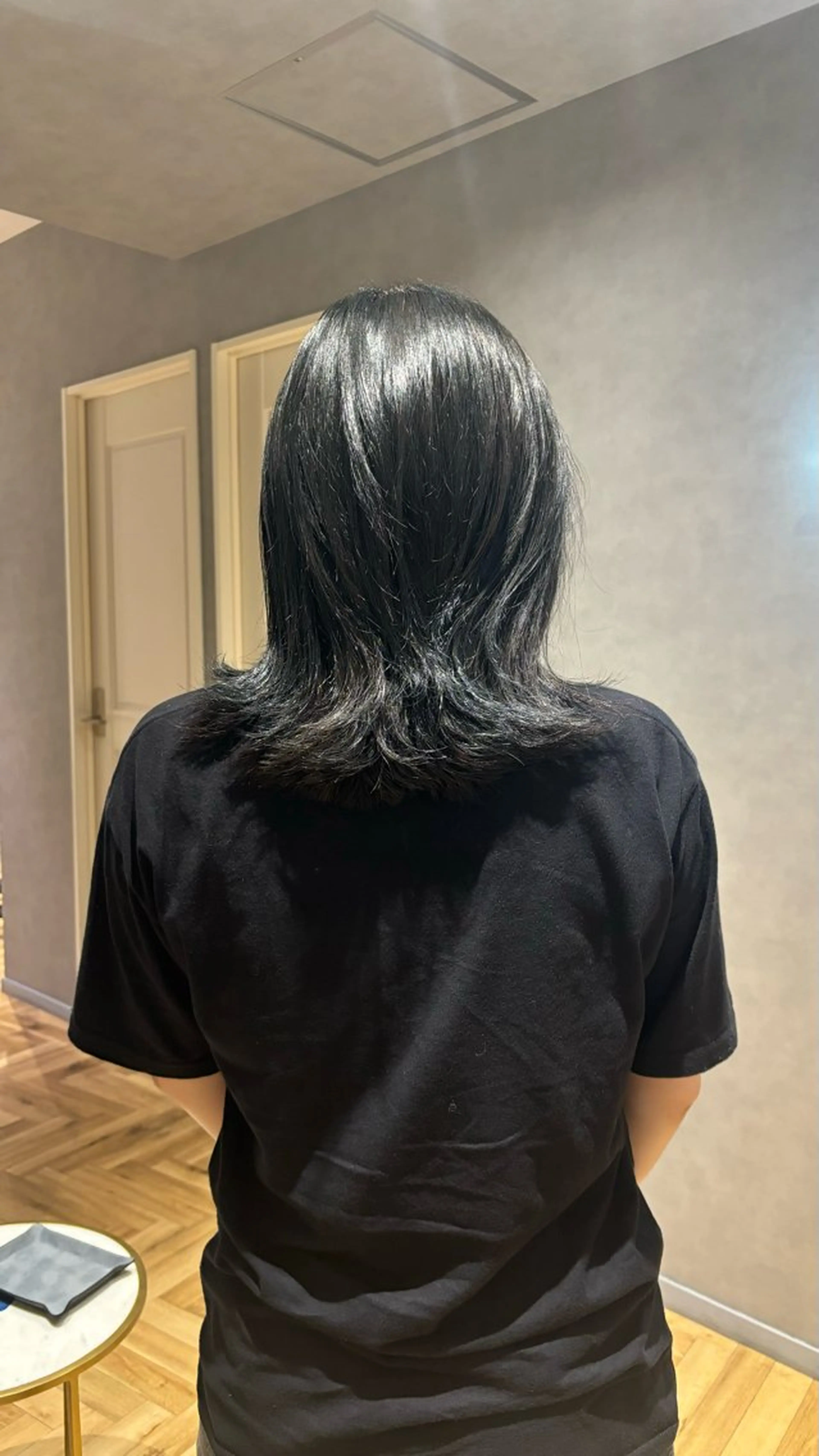 ミディアム 中村 日奈深のヘアスタイル