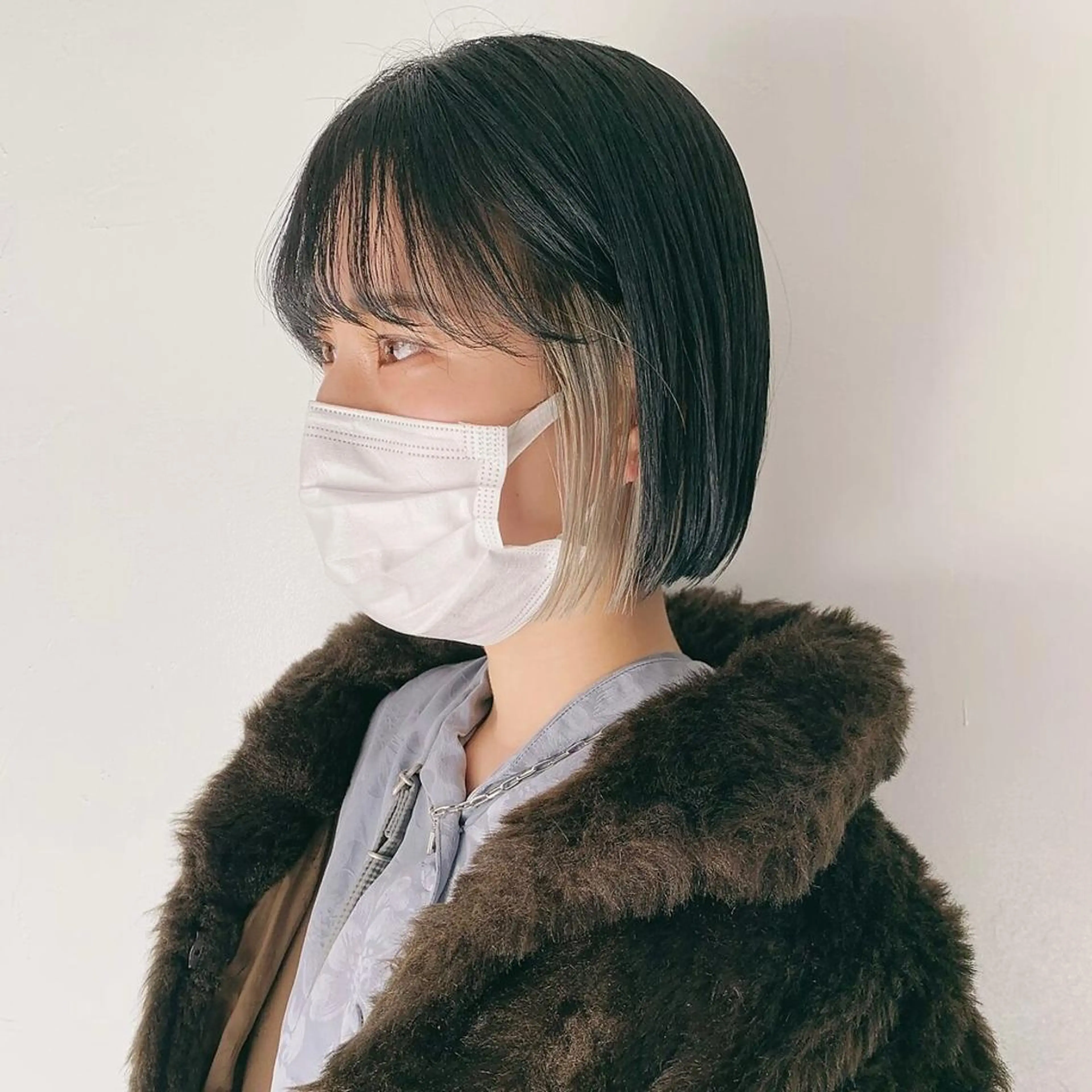 ミディアム カラー ミディアムパーマ バレイヤージュ ベージュカラー ブリーチ ケアブリーチ yiye 青山所属・無料カットモデル募集 🌱ひょうがのヘアスタイル