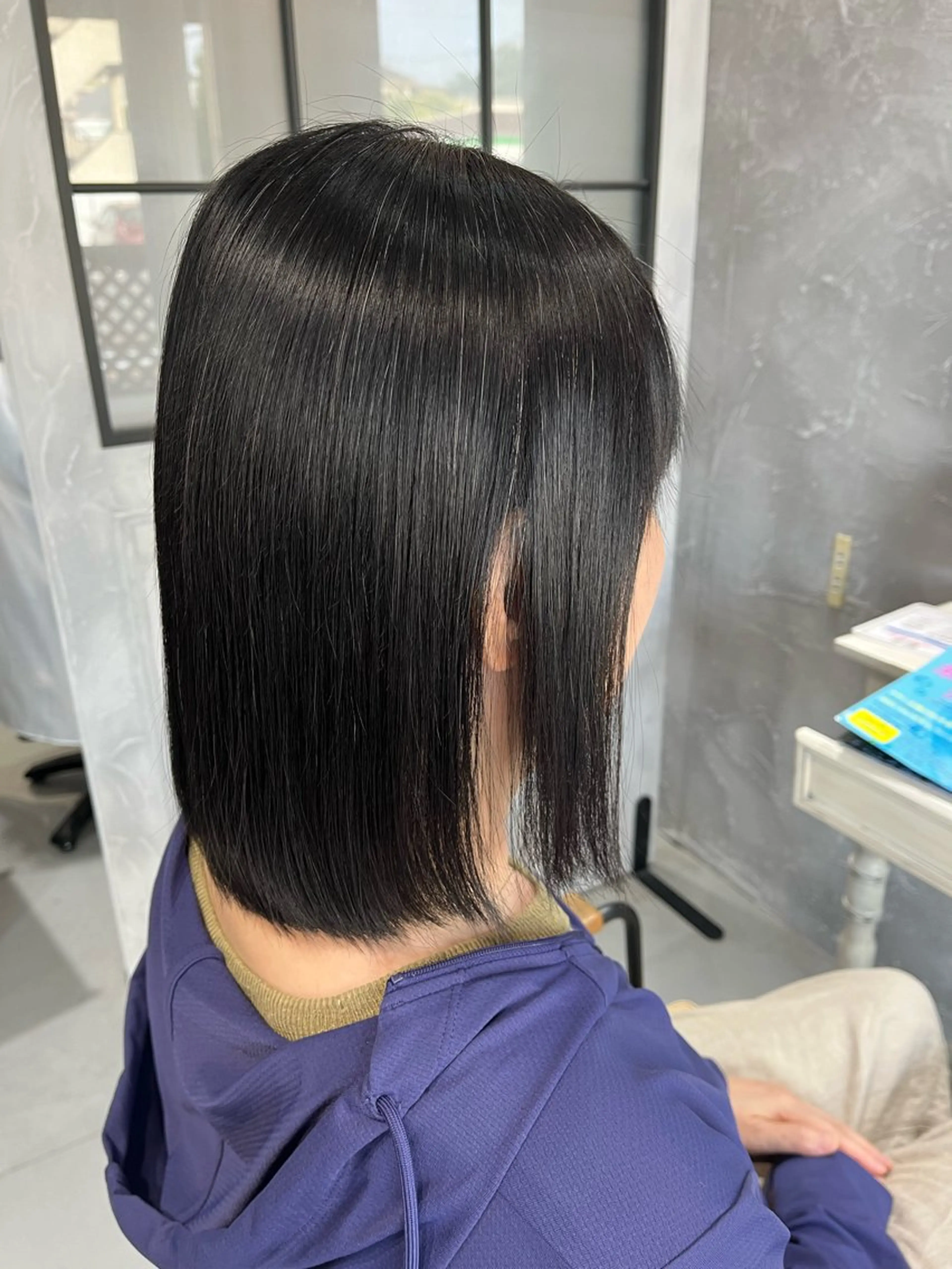 セミロング パーマ 酸性ストレート ストレートパーマ classika ERIの眉毛・アイブロウイメージ