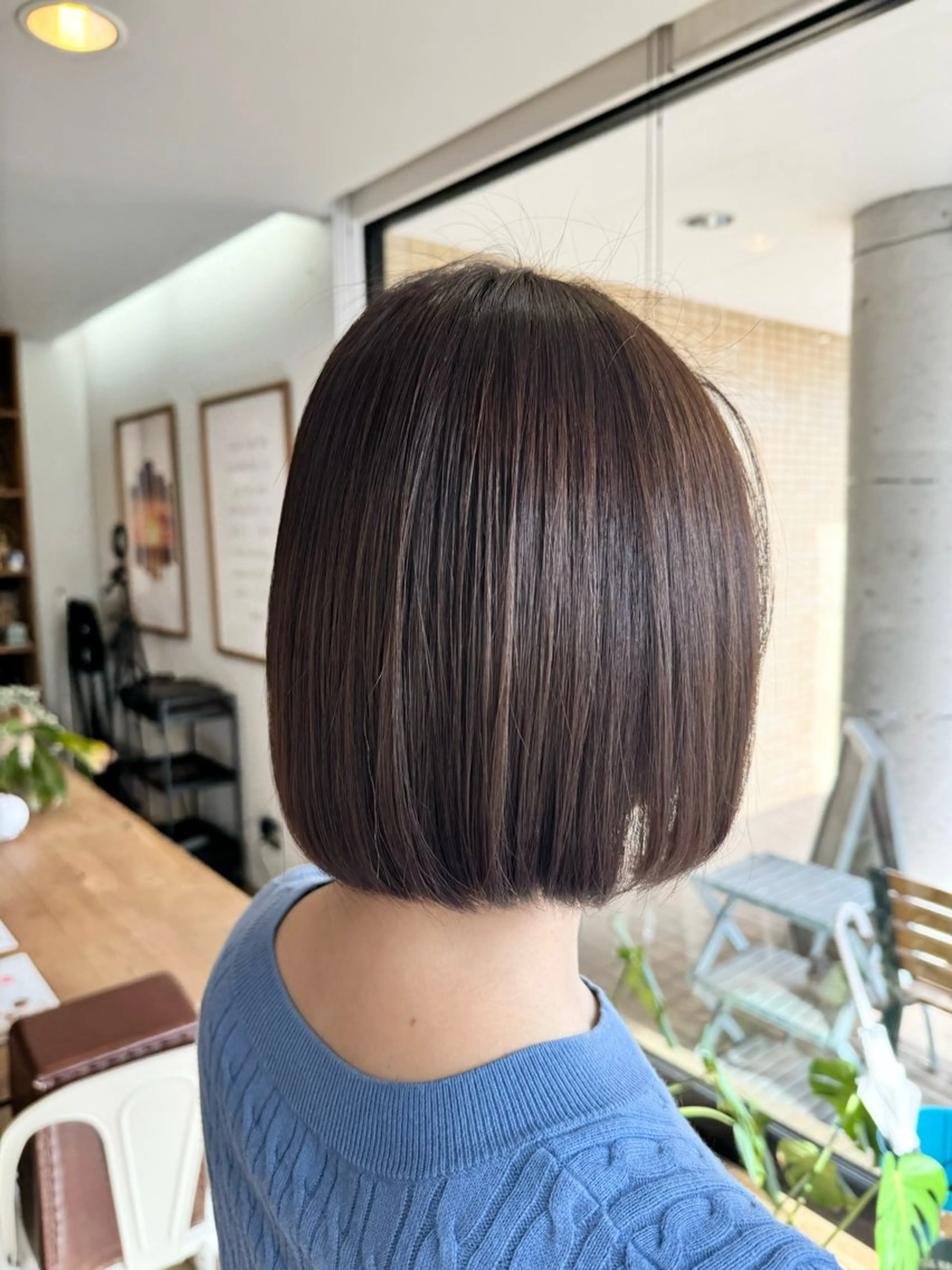 ミディアム カラー グレージュ オリーブグレージュ オリーブグレー カット ヘアカラー トリートメント ツキダテ ユイのヘアスタイル