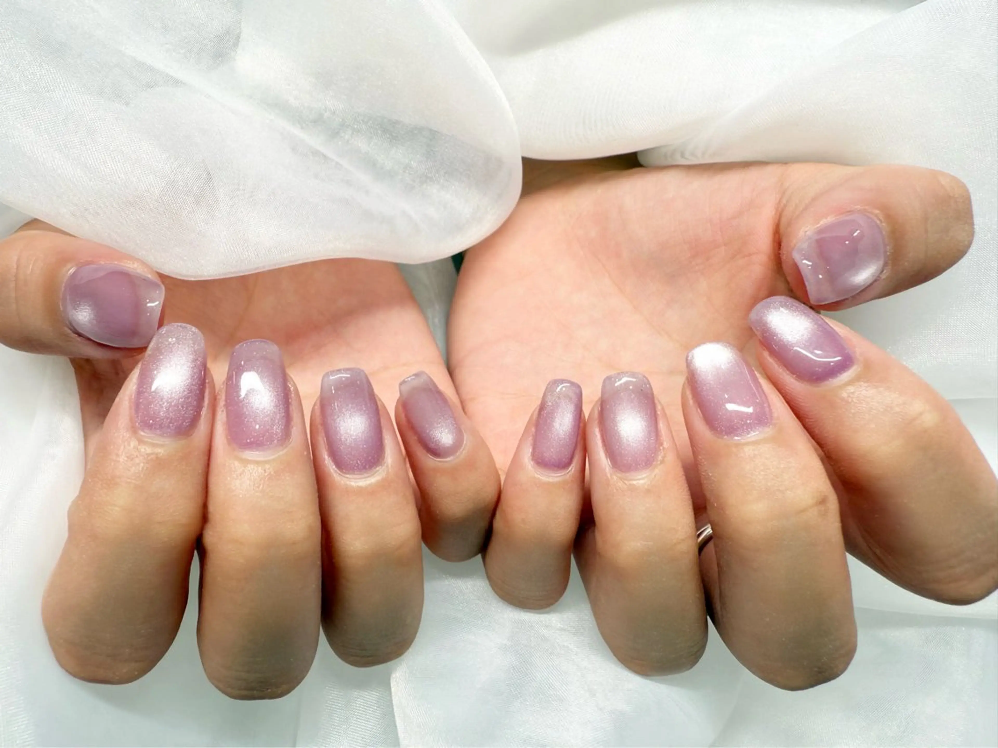 ネイル 氷ネイル・うるうるネイル マグネットネイル ハンドネイル Carina Nail所属・CarinaNail Chieのネイルデザイン