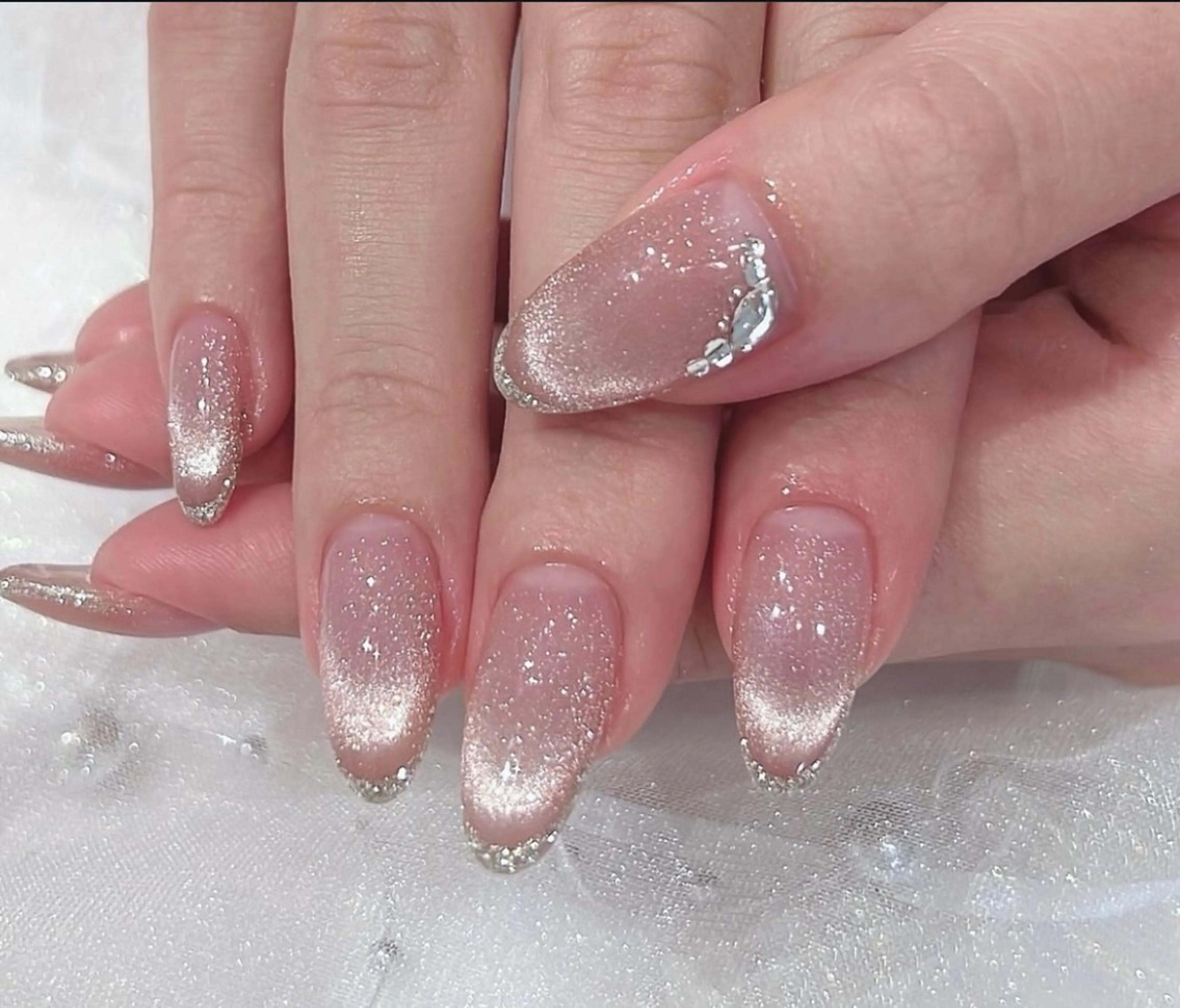 ネイル 持ち込み シンプルネイル ハンドネイル JISOO ANA.CHUOのネイルデザイン