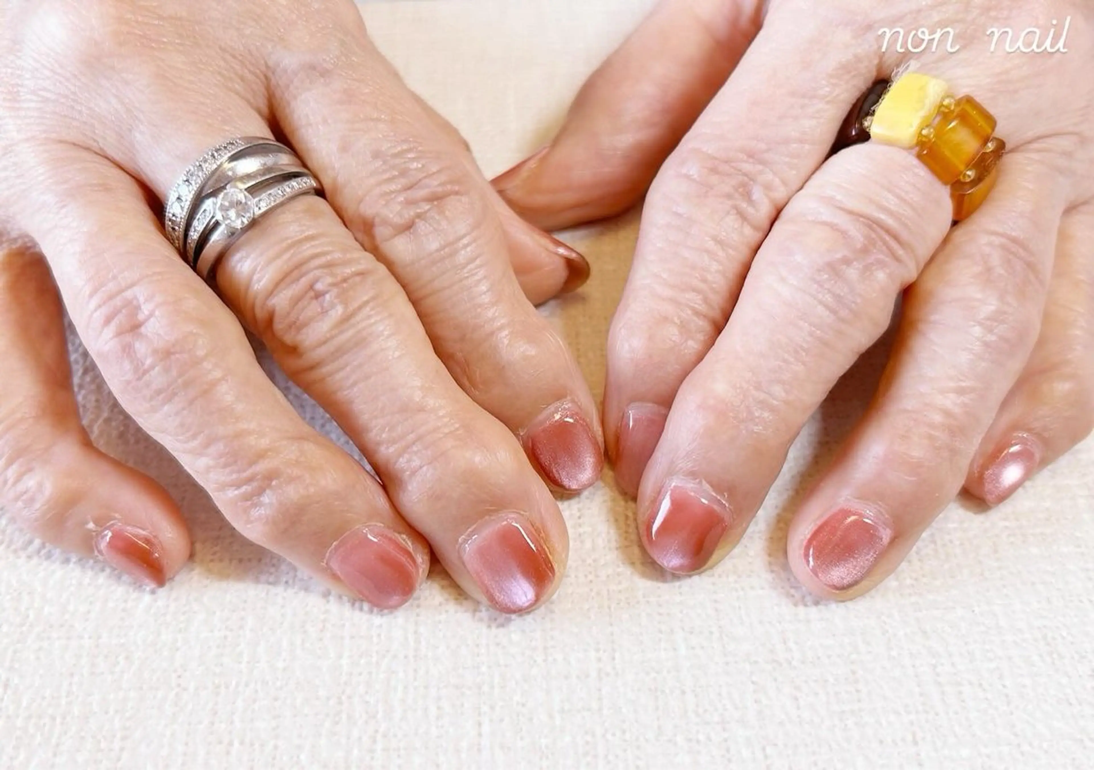 ネイル マグネットネイル non nail ⭐︎のネイルデザイン