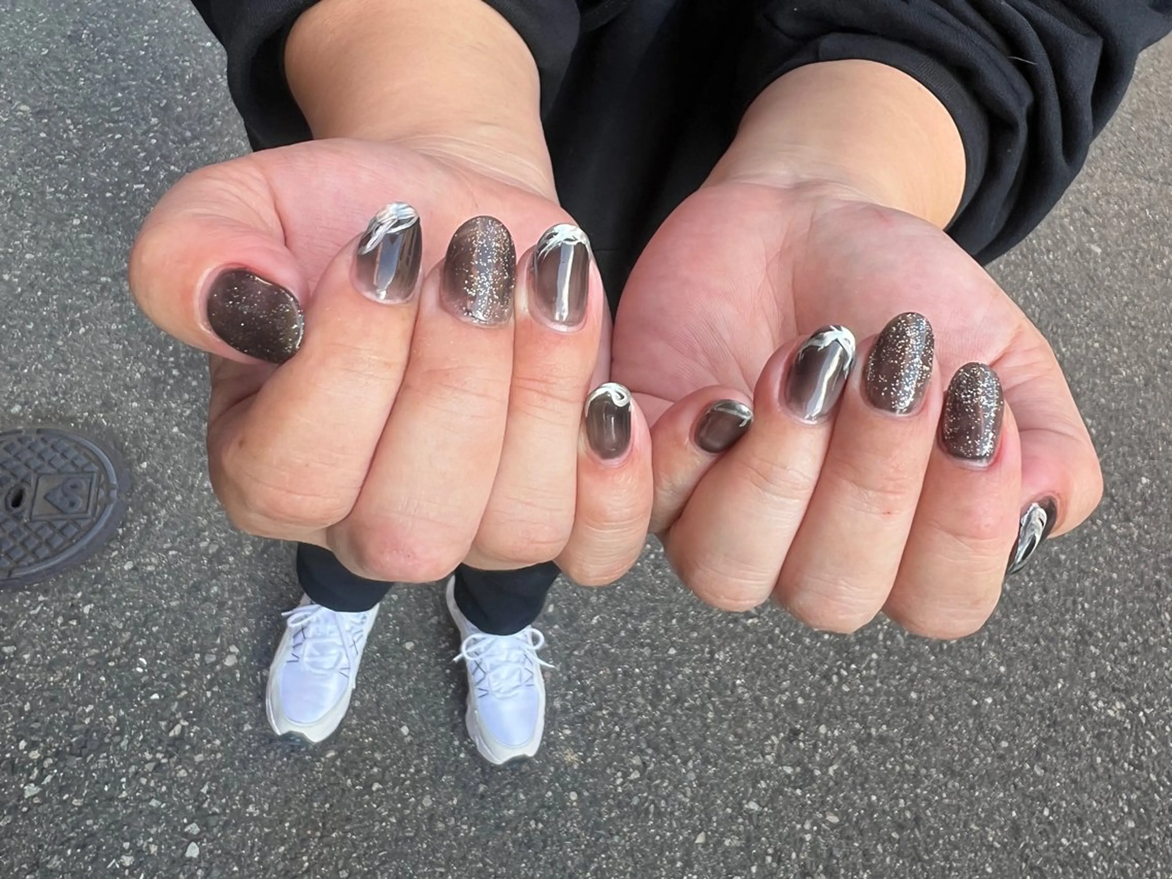 ネイル ラメ(グリッター) ネイルチップ 小宇宙所属・小宇宙 近鉄今里徒歩5分🧬のネイルデザイン