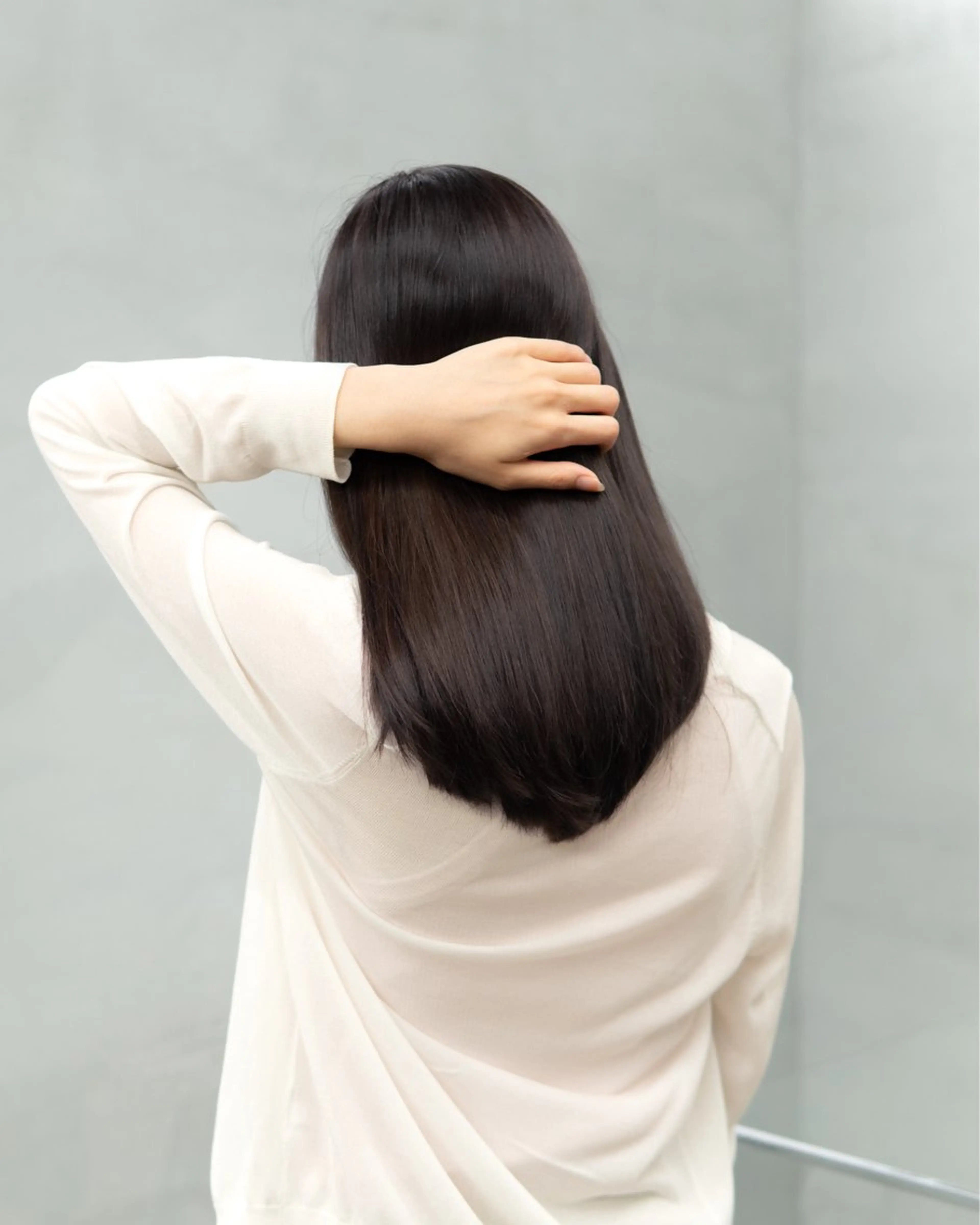 セミロング カラー 透明感カラー グレージュ ラベンダーカラー ラベンダーグレージュ ラベンダーグレー ヘアカラー トリートメント ⚜️髪質改善/艶髪 カラー⚜️/ goのヘアスタイル