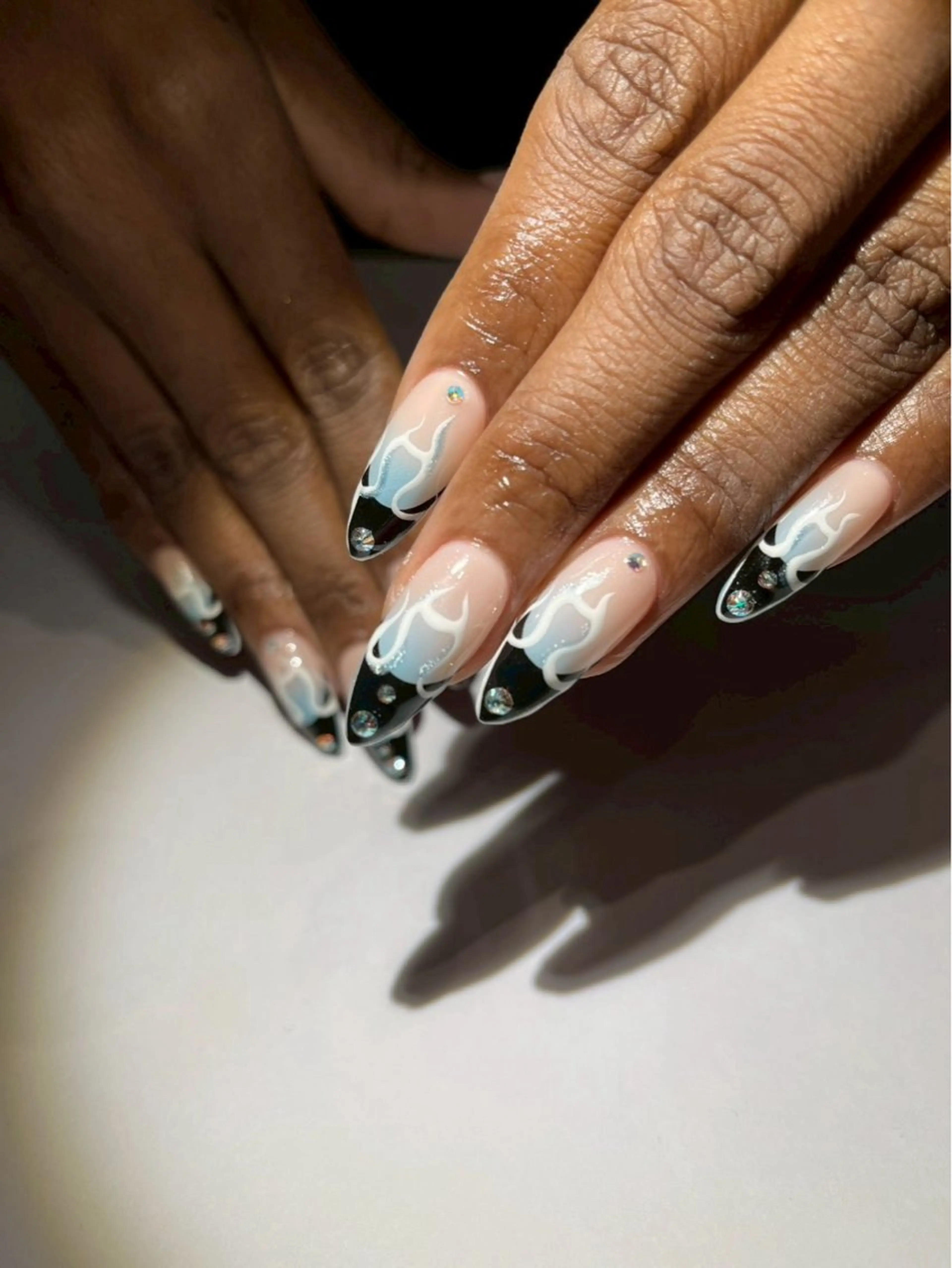 セミロング ハンドネイル フットネイル Silent /話さないネイルサロン所属・河島 翼のネイルデザイン