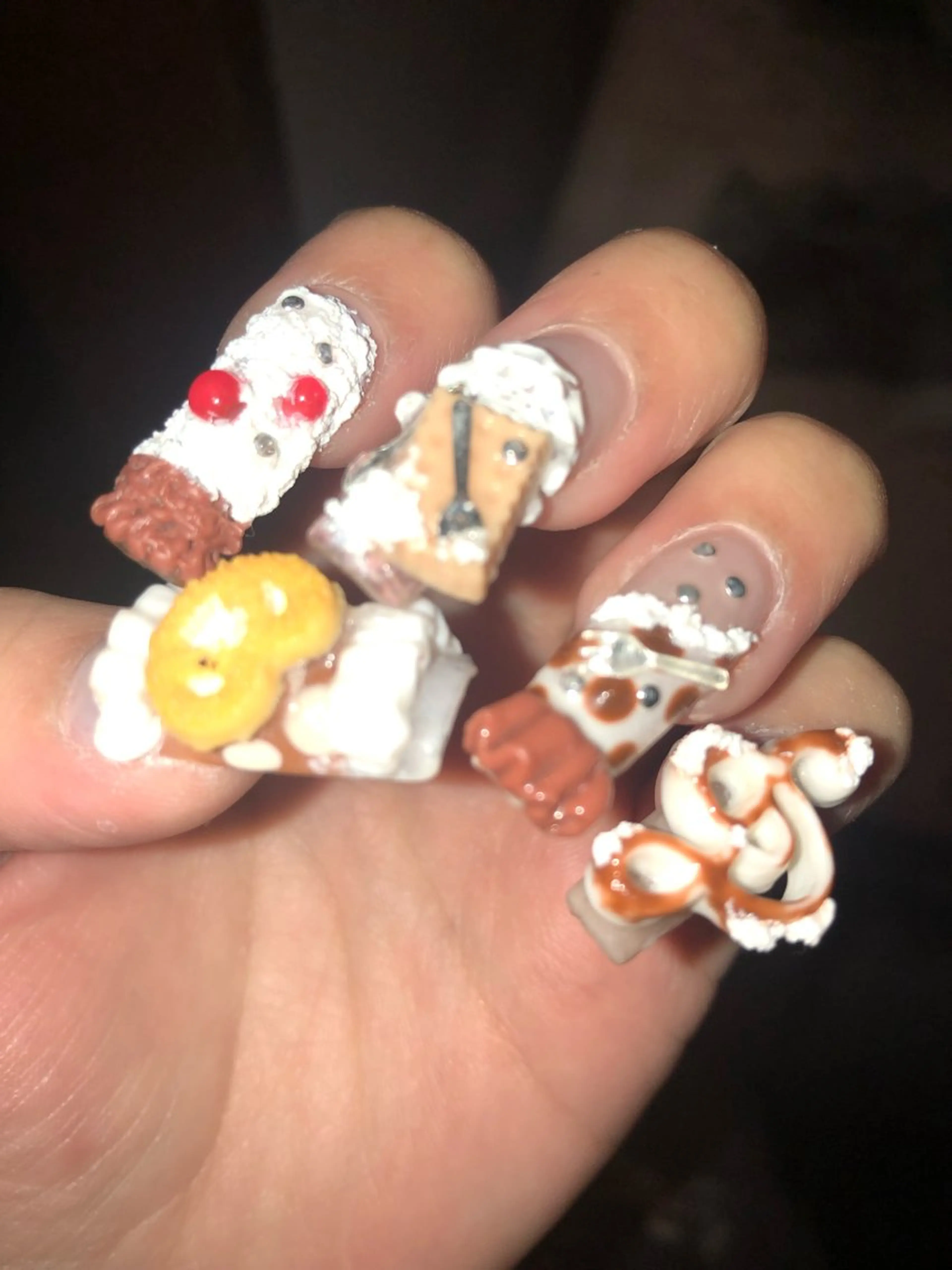 ネイル 今津 夏月のネイルデザイン