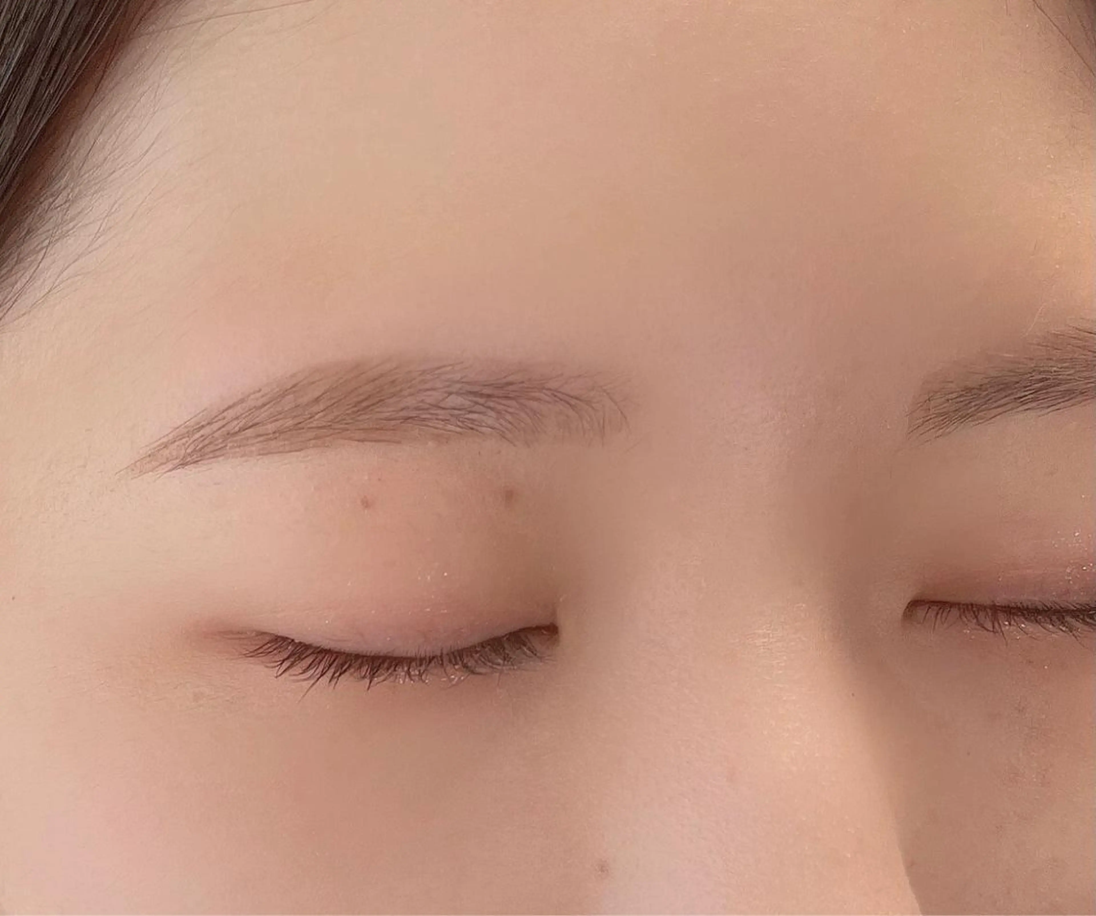 アイブロウ Menuett 江崎の眉毛・アイブロウイメージ