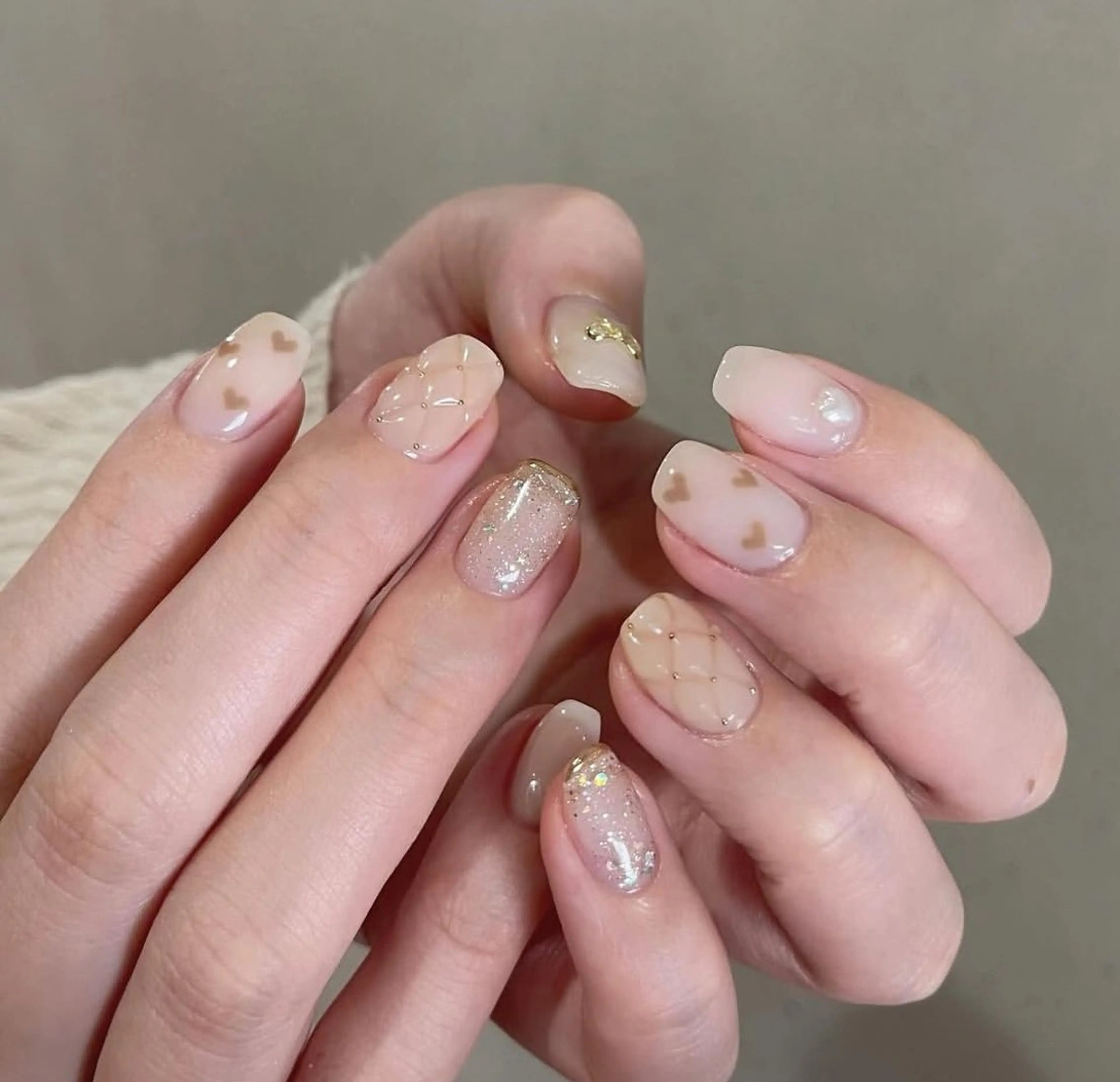 ネイル ハンドネイル ハンドケア モナ& あきのネイルデザイン