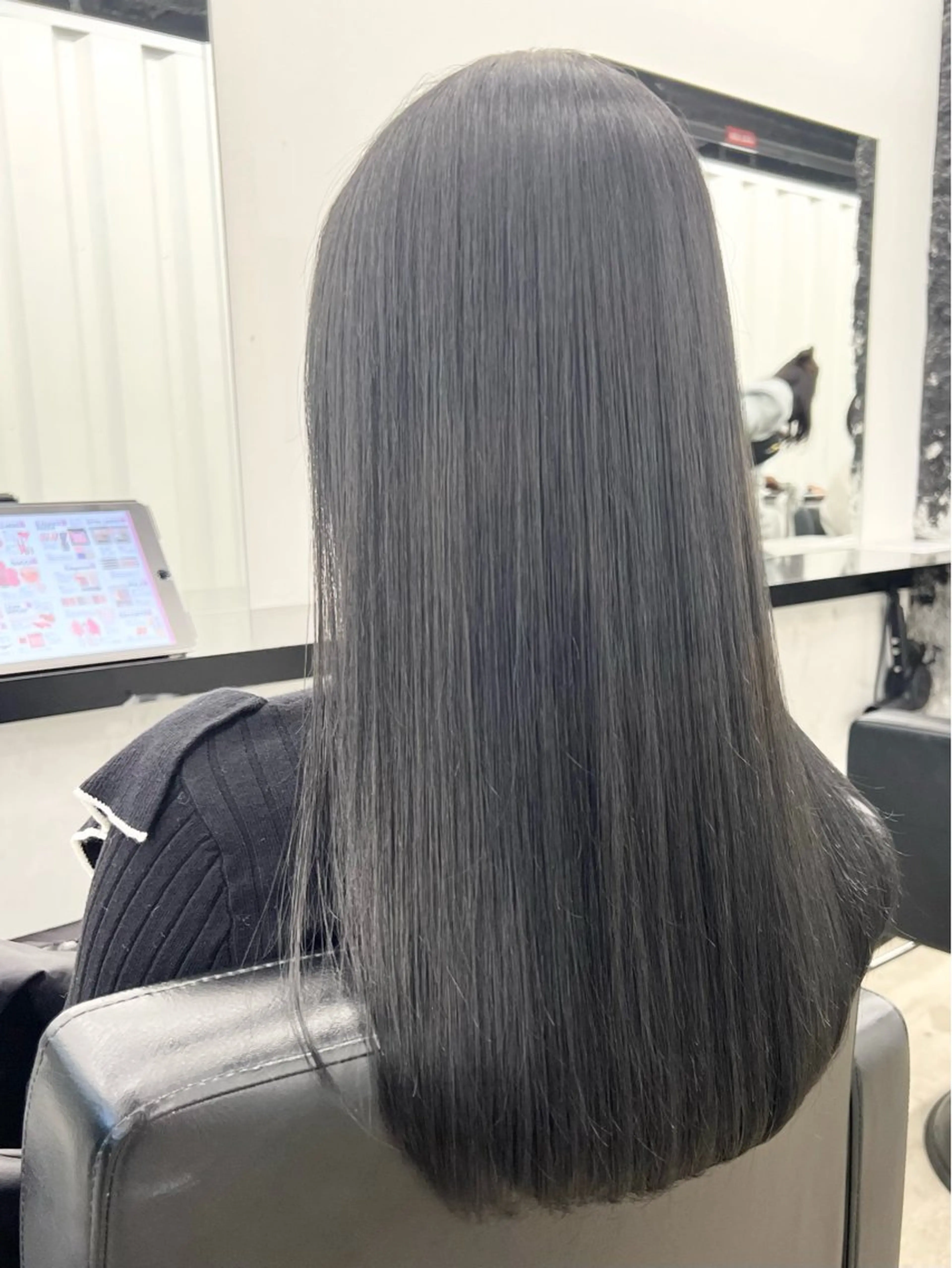 【2回目以降クーポン】 🩶ケアカラー➕ハホニコ　7STEPトリ🩶 スタイリング込🫶の写真