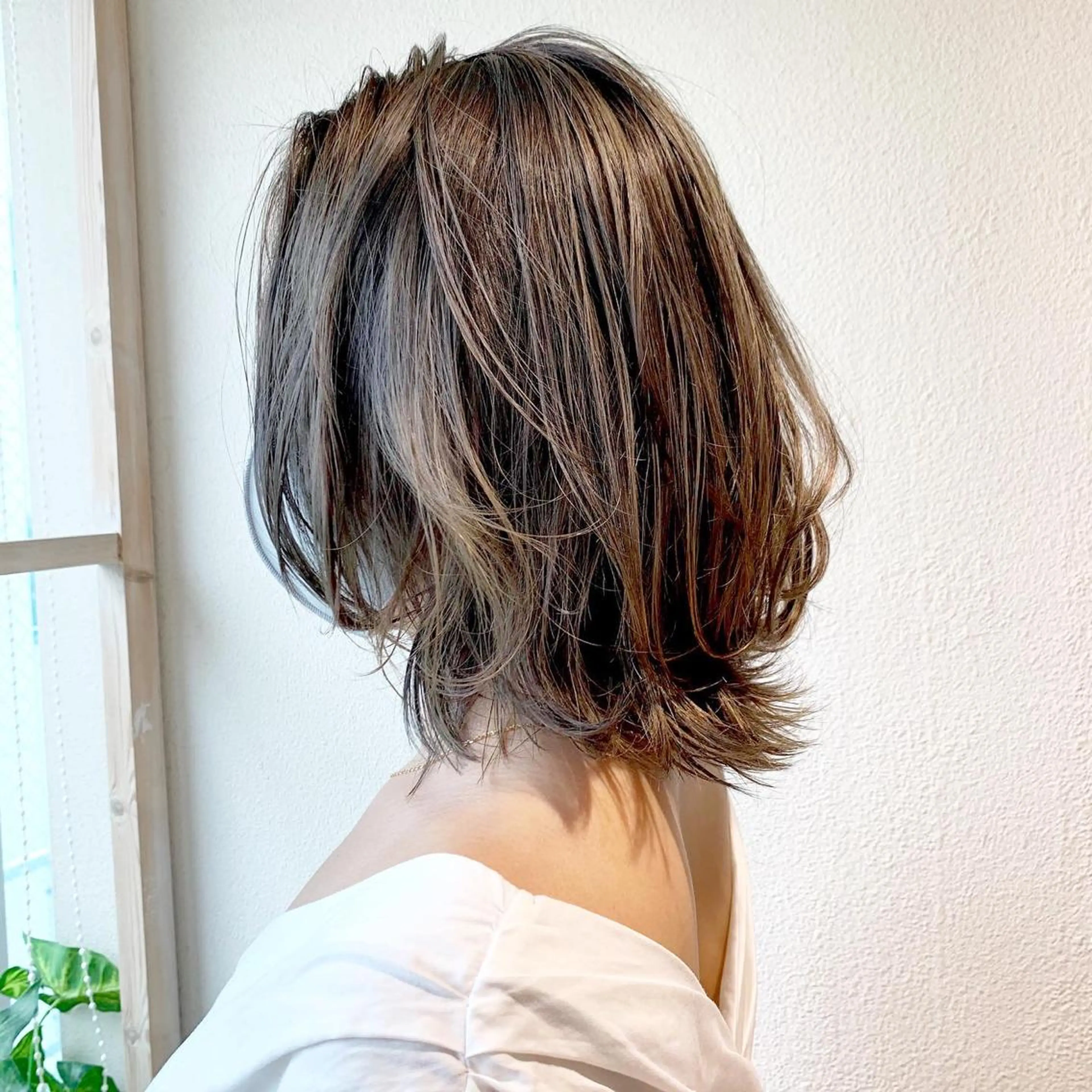 ミディアム レイヤーカット レイヤー専門家 ダブルカラー修のヘアスタイル