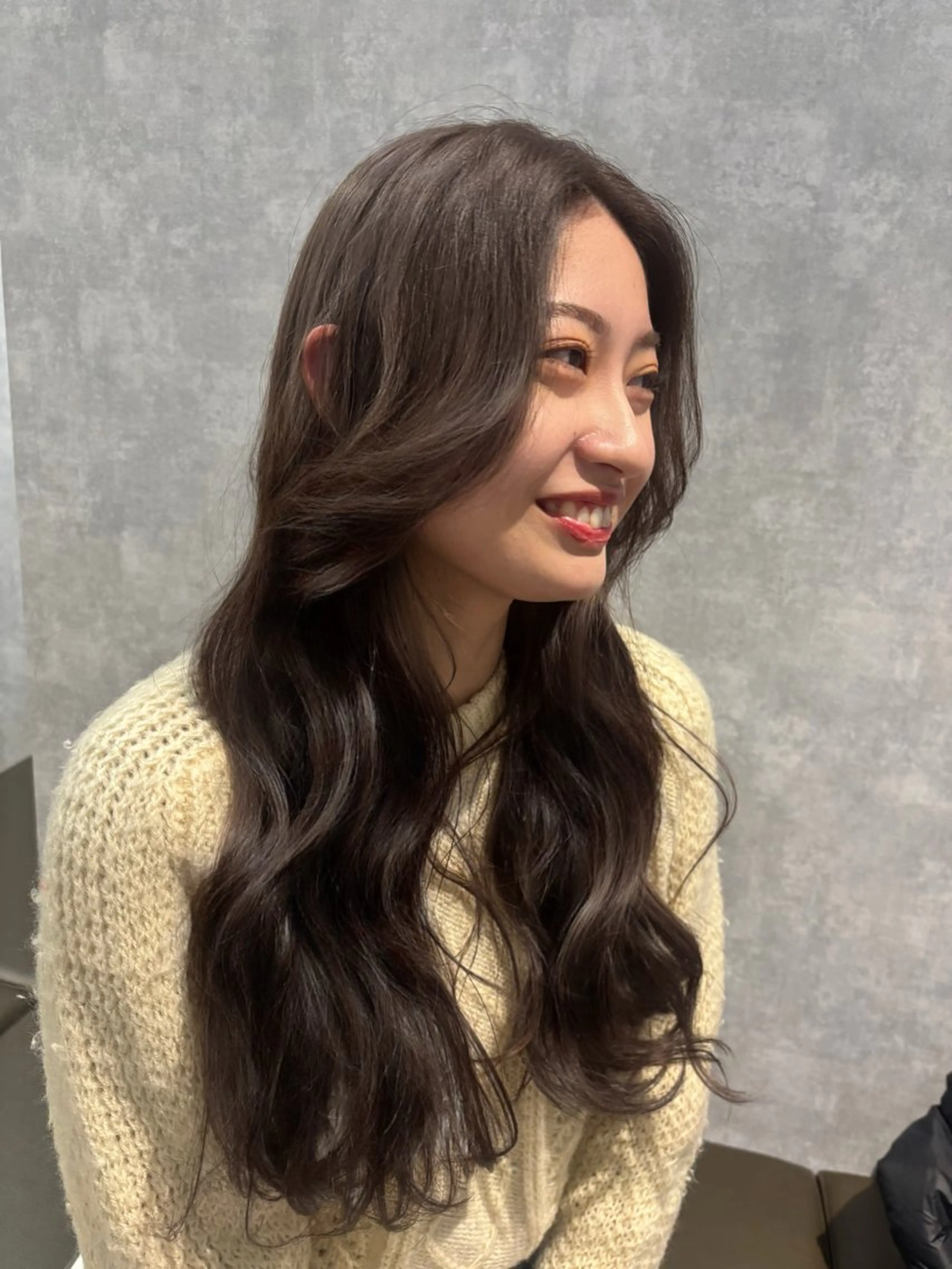 ロング カット ヘアカラー トリートメント 🌐NATSUMI 🌐【寒色カラー】のヘアスタイル