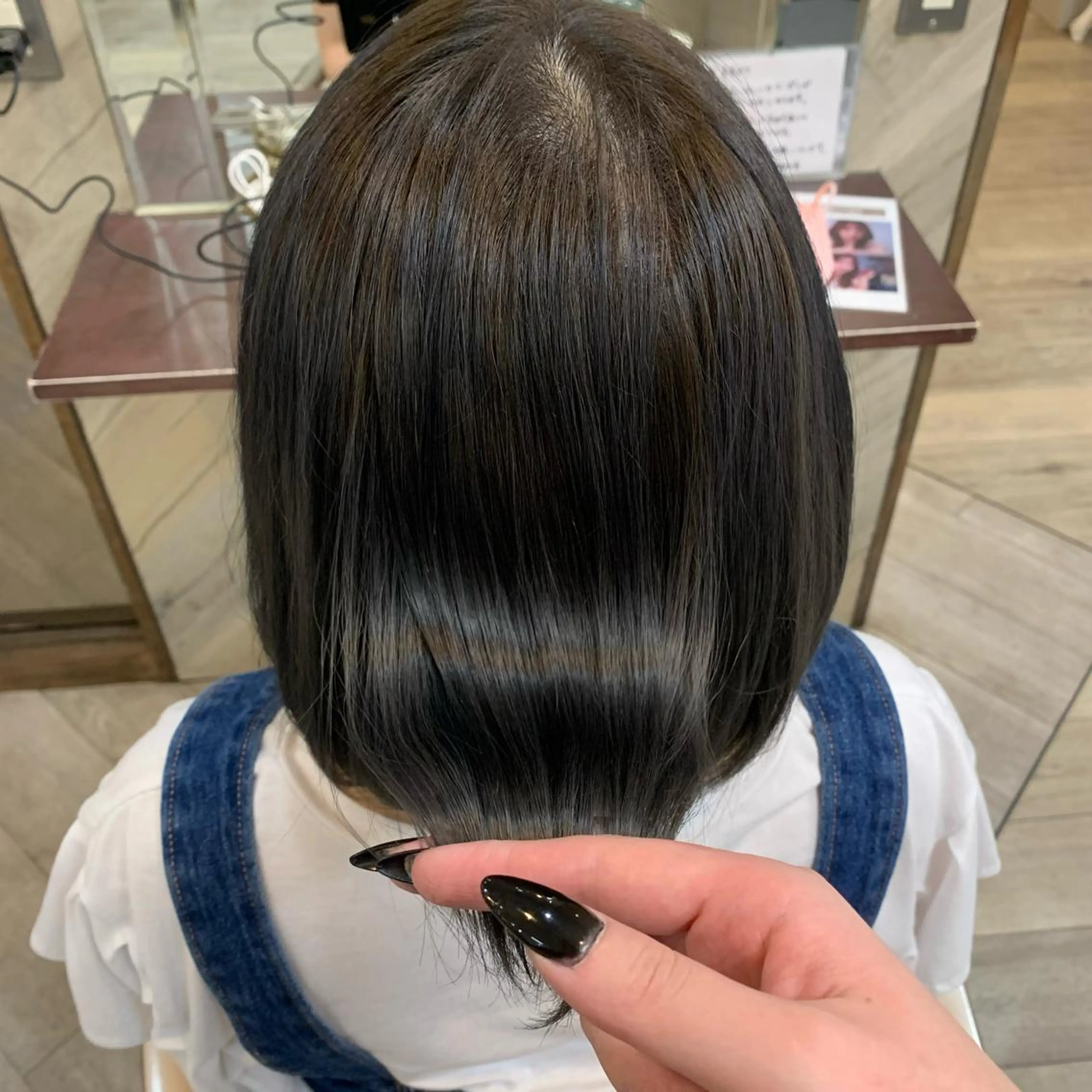 ショート number天王寺 ほたるのヘアスタイル