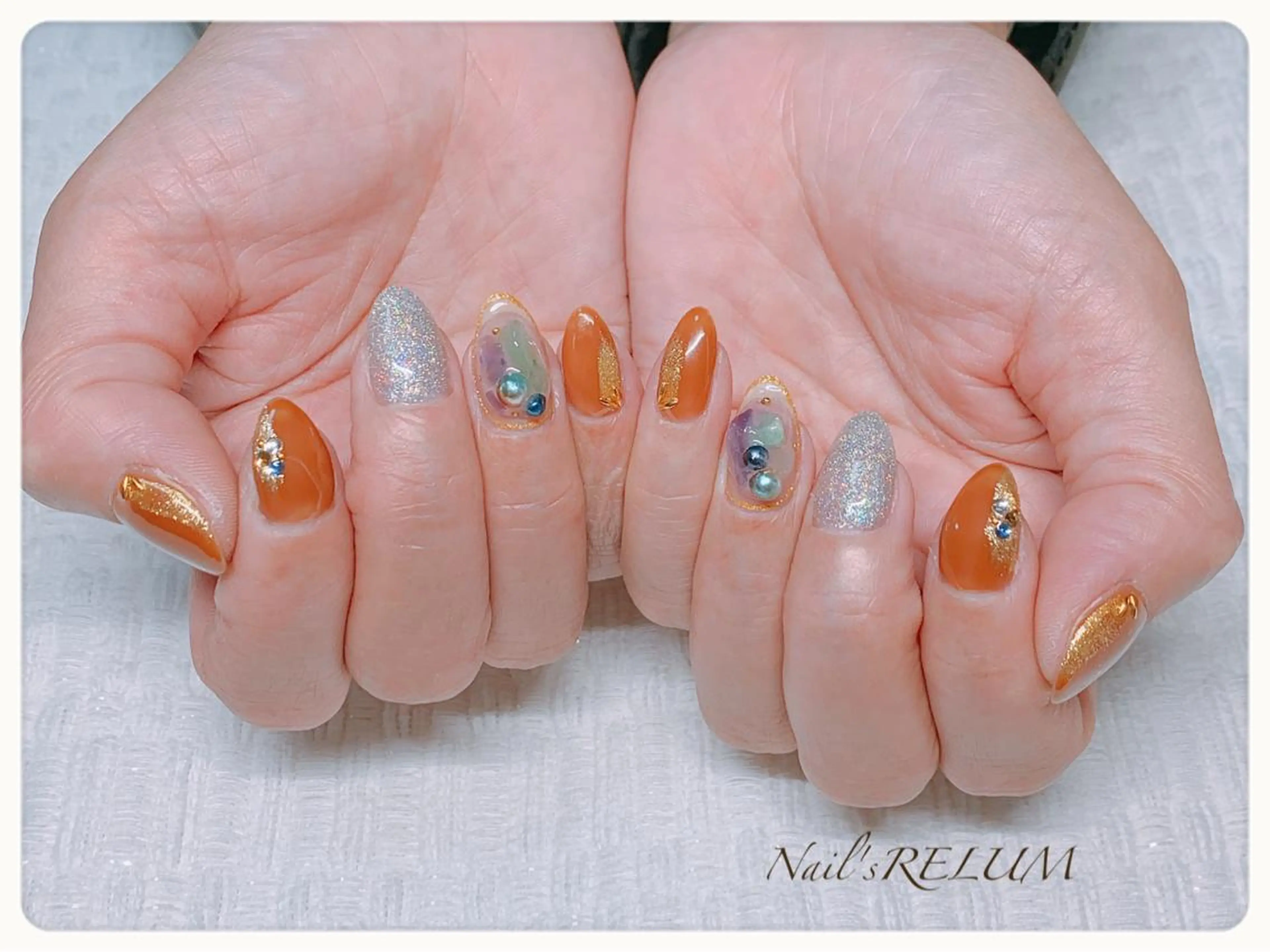 ネイル ブラウン THECOLORS所属・近貞 莉奈のネイルデザイン