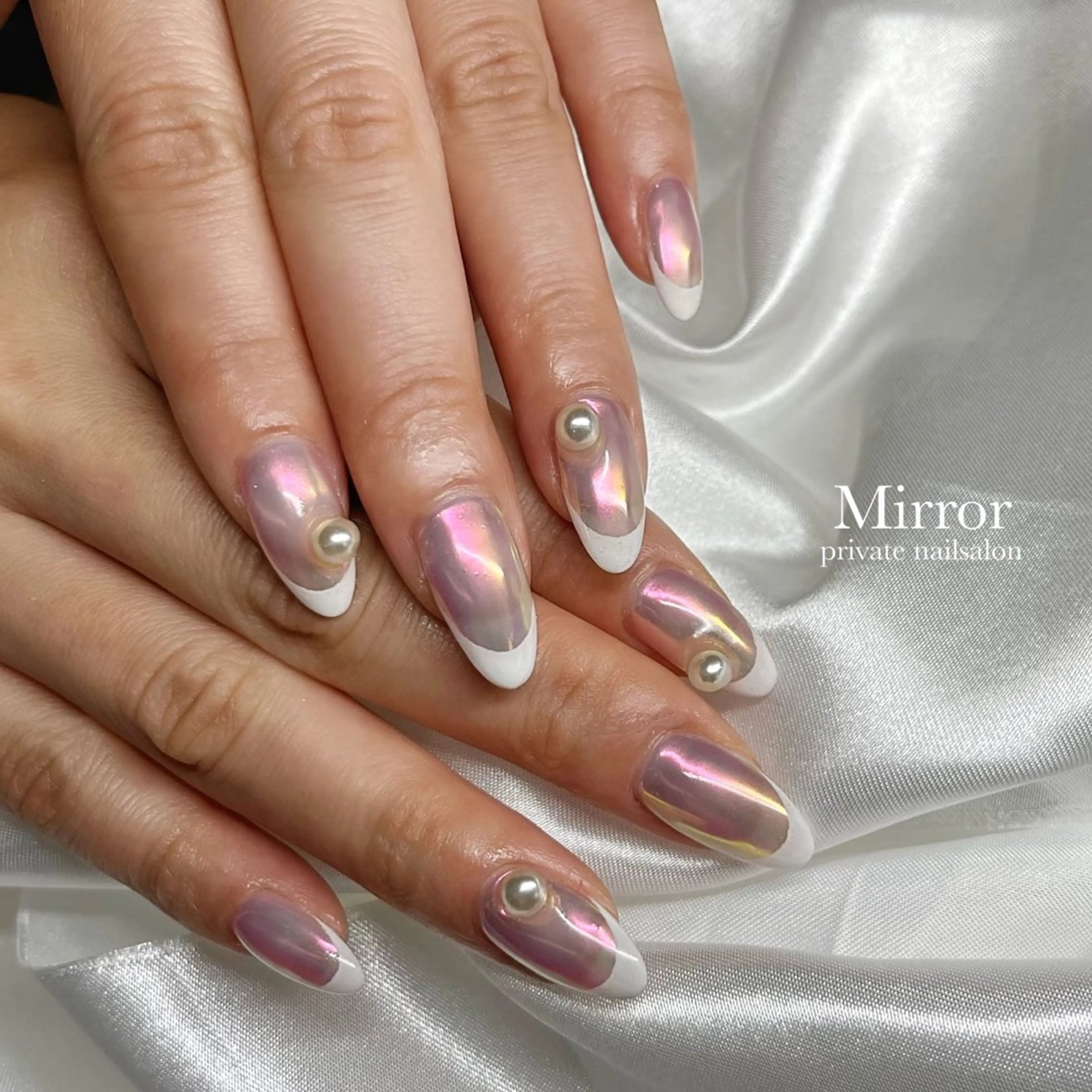ネイル nailsalon Mirrorのネイルデザイン