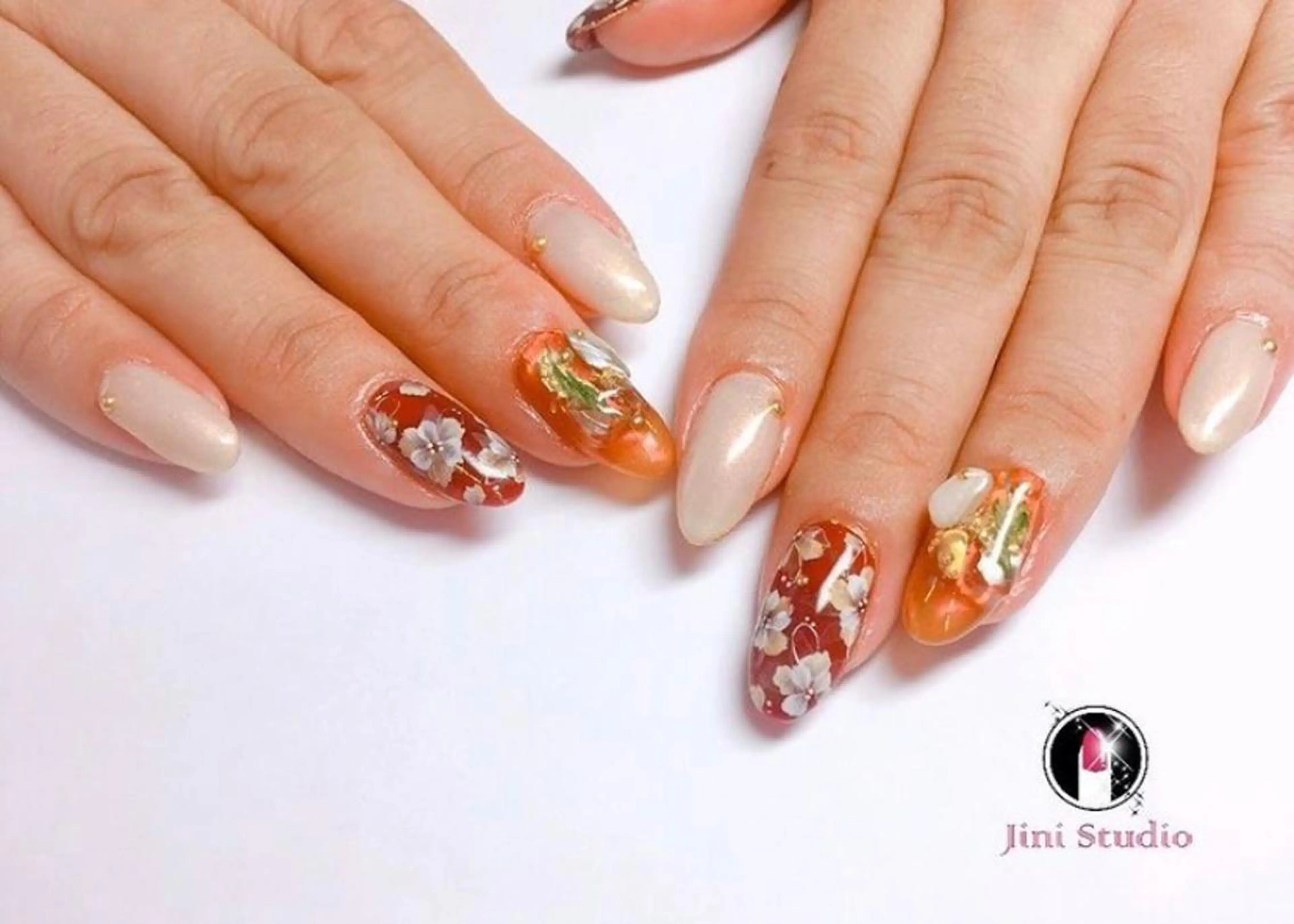 ネイル ハンドネイル JINI NAIL所属・ジニ ネイルのネイルデザイン
