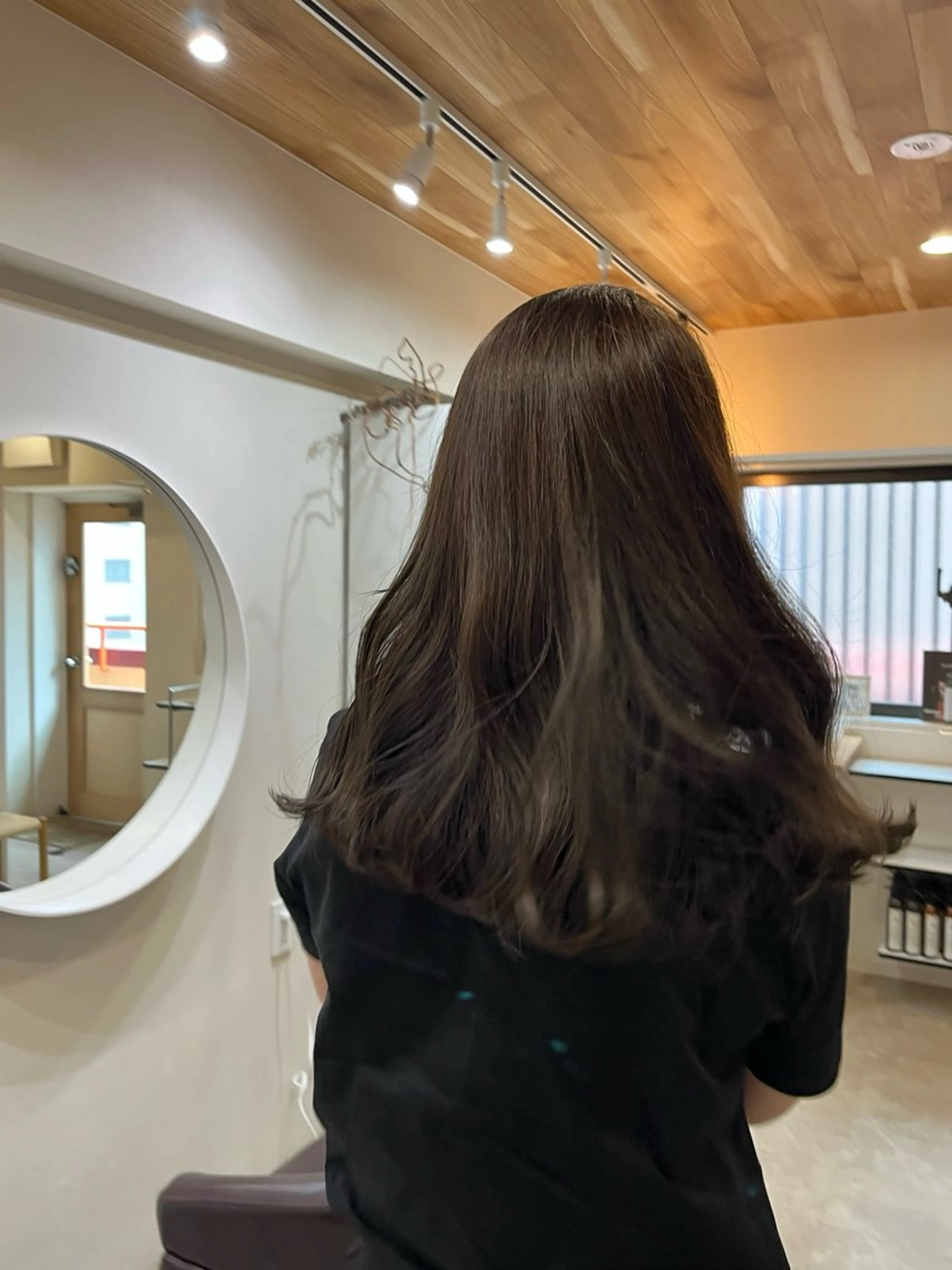 セミロング カラー 下石怜子/レイヤー/ 透明感カラーのヘアスタイル