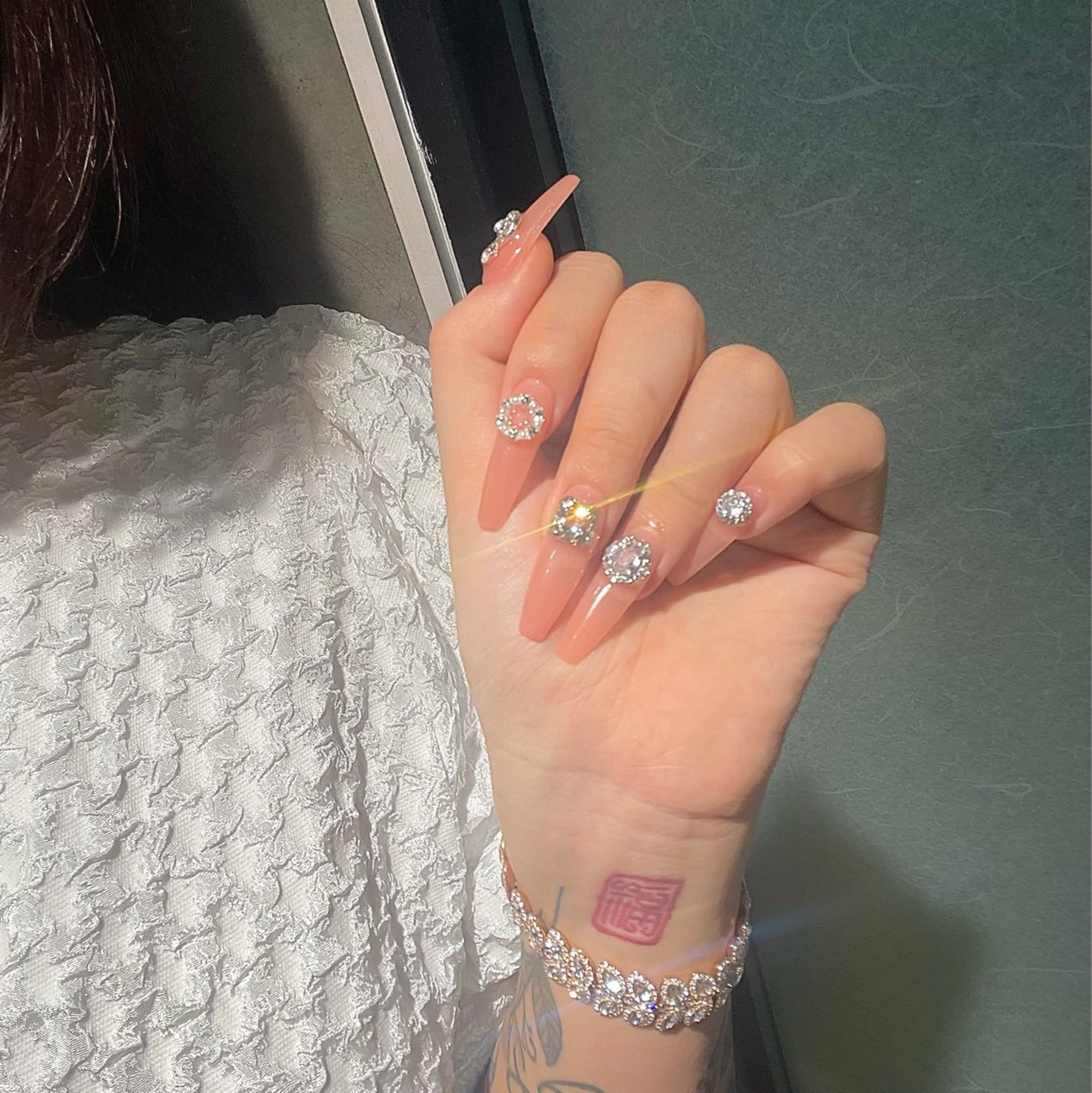 ネイル I-nailロング /ワンホン/キラキラのネイルデザイン