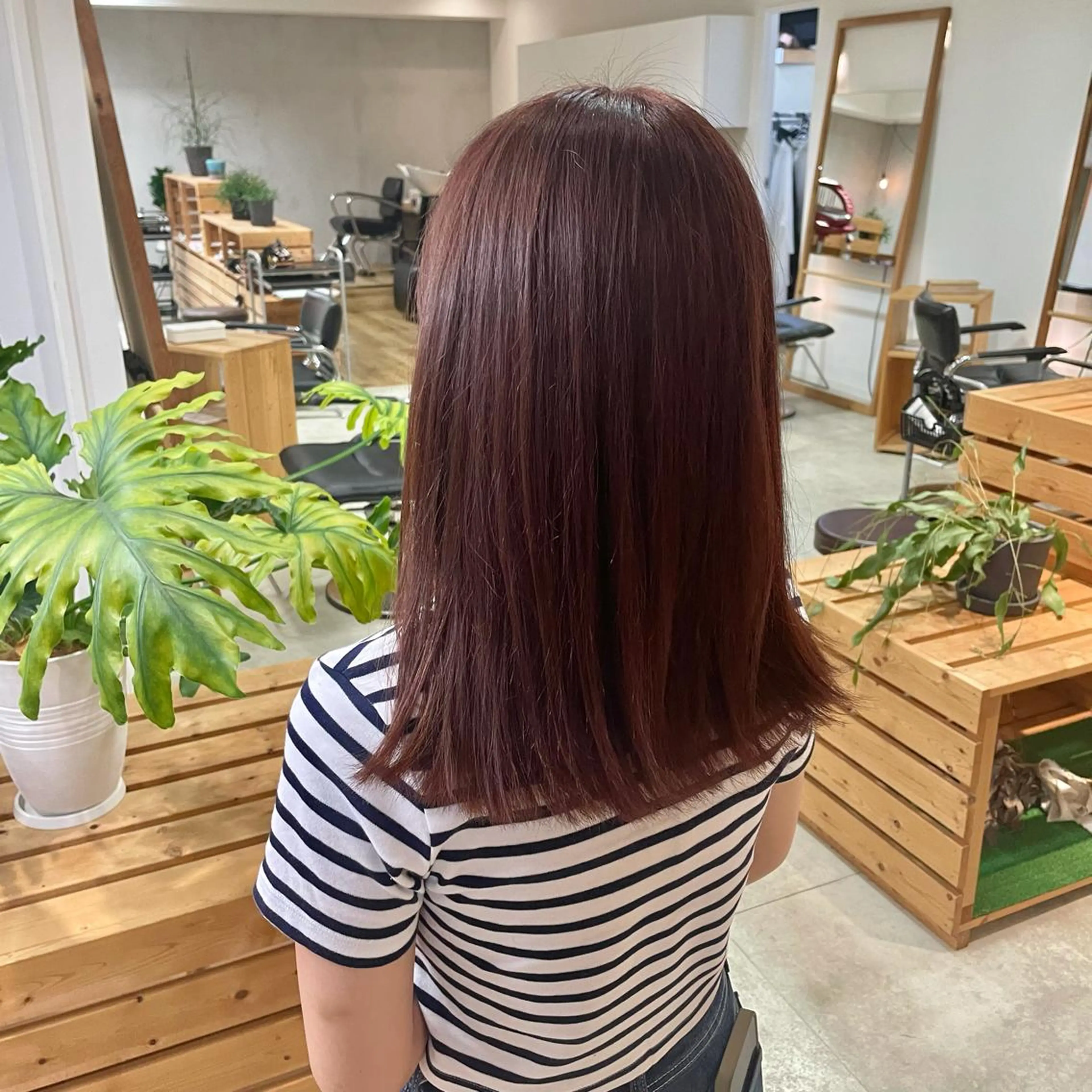 カラー LadA hair.makeのヘアスタイル