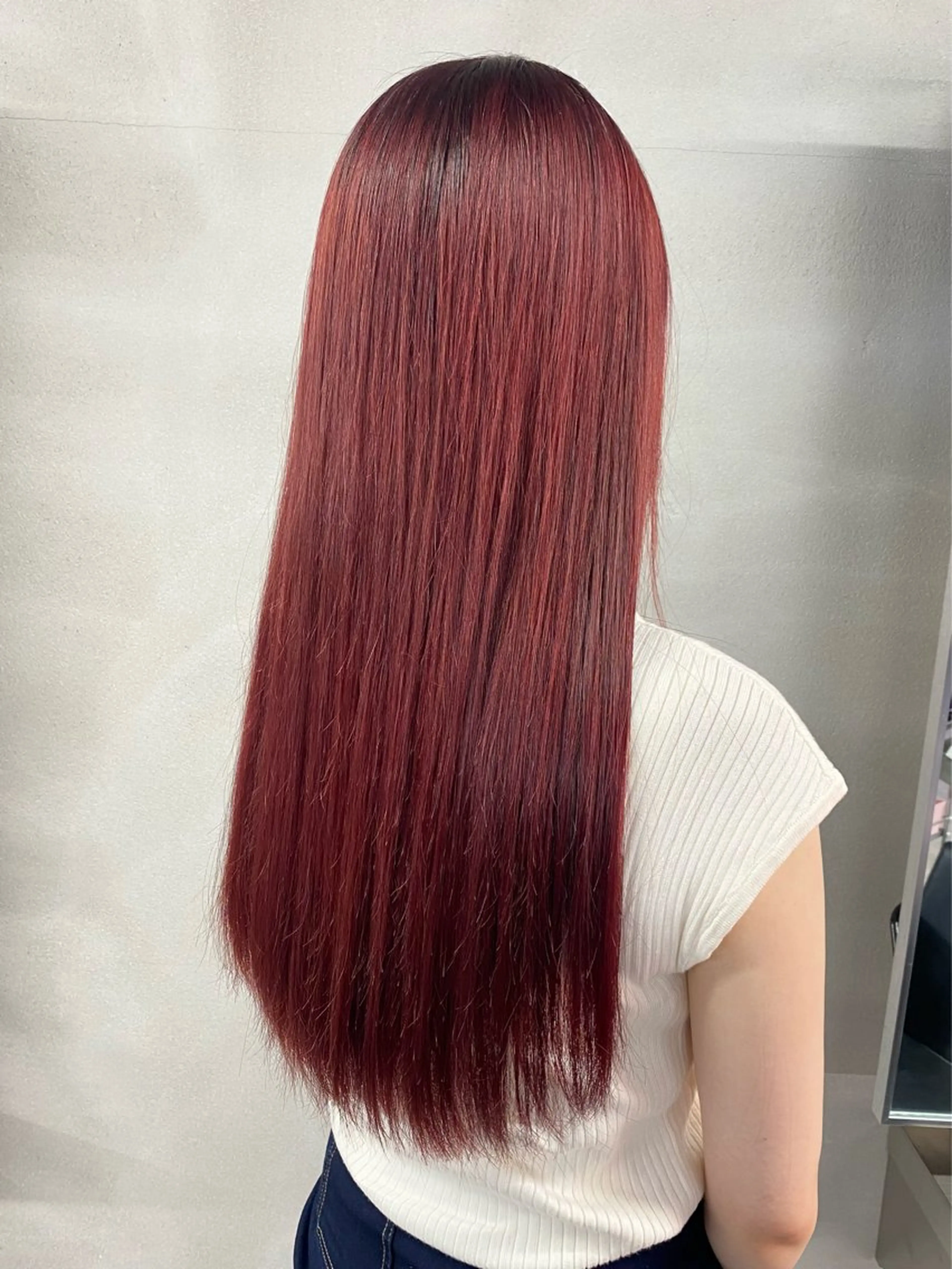 ロング カラー ブリーチ カシス デザインカラー レッドカラー ボブ ヘアカラー トリートメント 柏 デザインカラー/ レイヤー🐣シオリのヘアスタイル