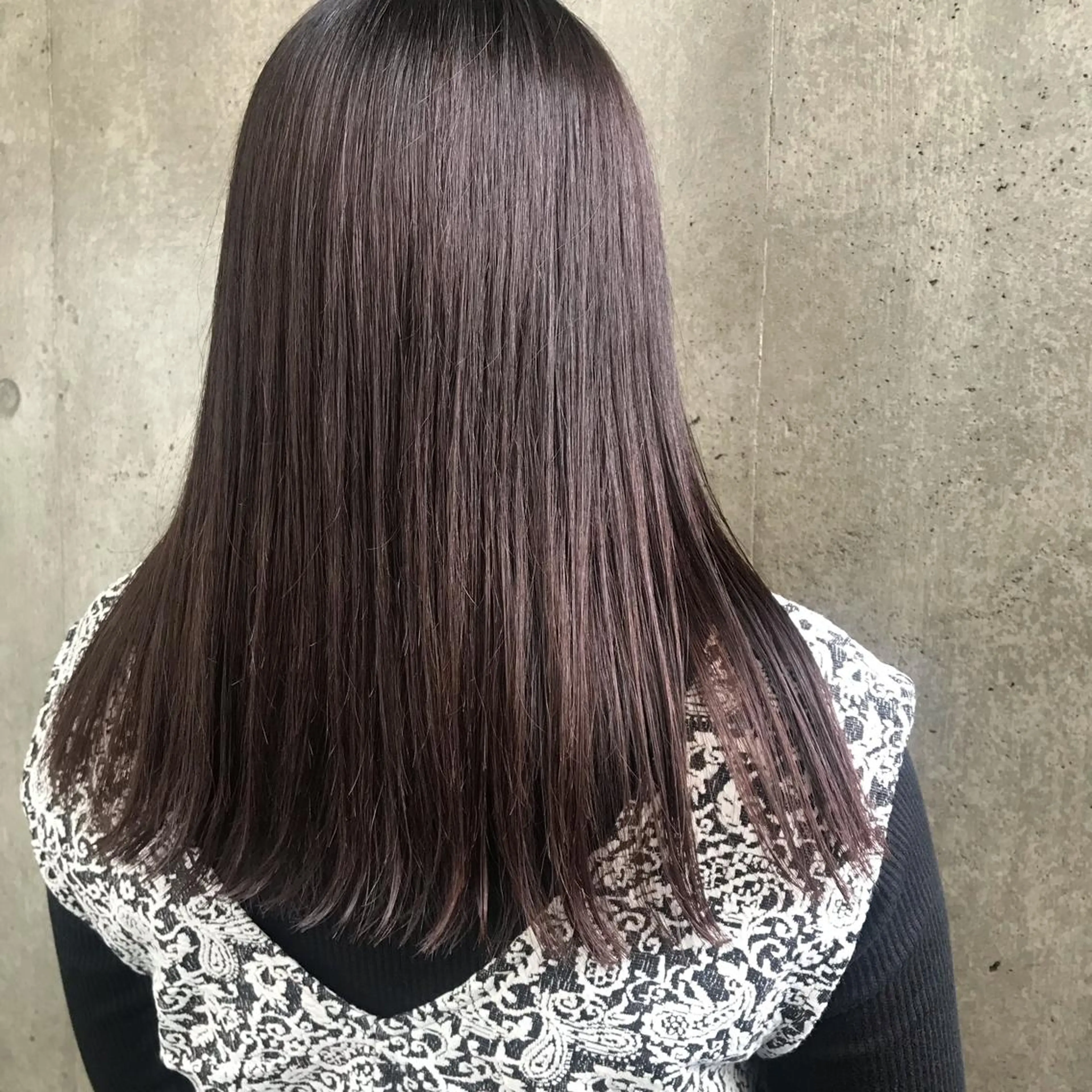 セミロング 松本平太郎美容室大宮店所属・もりたみかこ 美容師お休み中のヘアスタイル