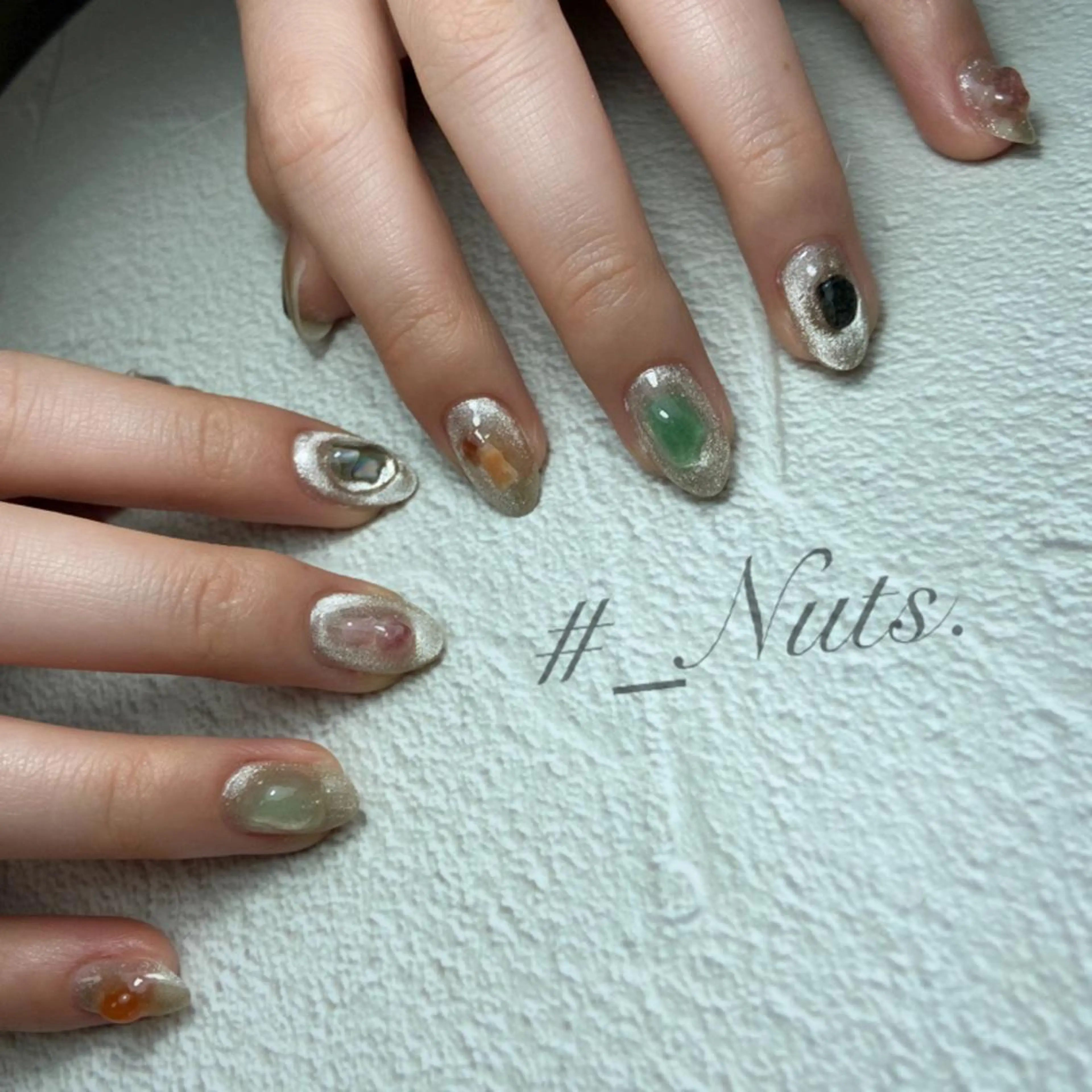 ネイル マグネットネイル 土居 夏美のマツエク・マツパデザイン