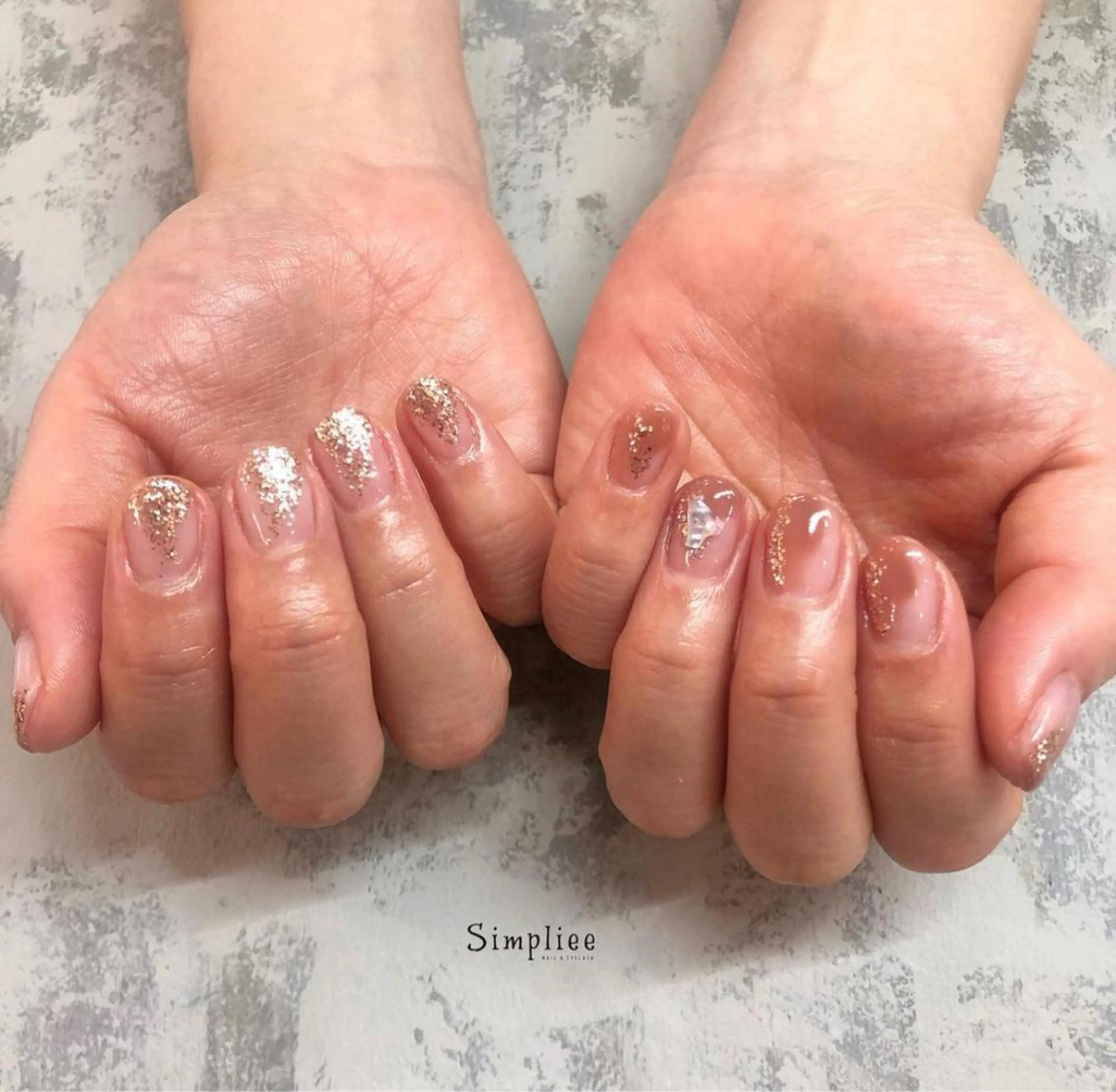 【オフなし専用】 ハンド🦋クリアベース（1本ずつアート）の写真