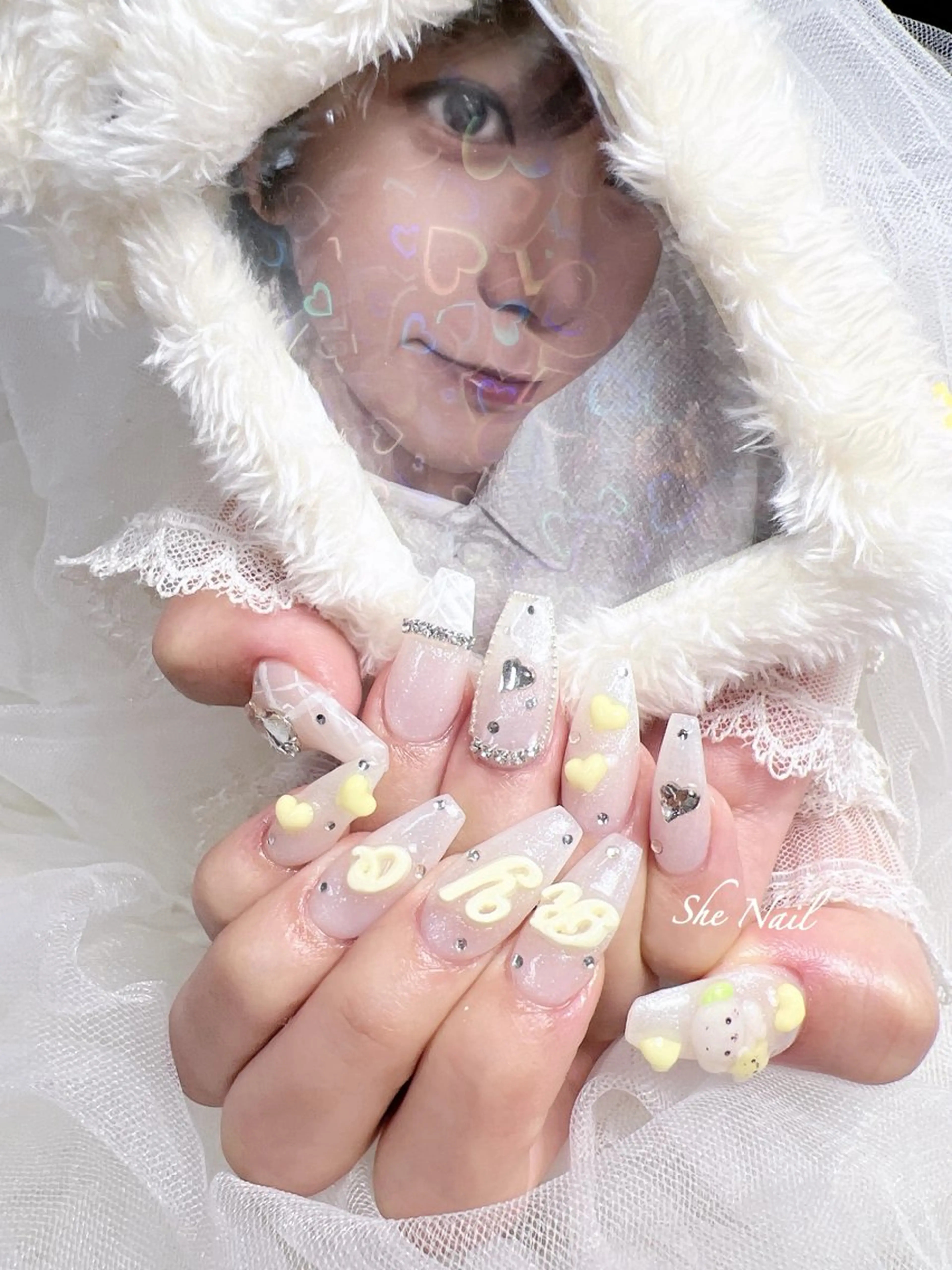 ネイル チークネイル 長さ出し フラッシュネイル フレンチネイル グラデーション She   Nail所属・ISA_ BELLAのネイルデザイン