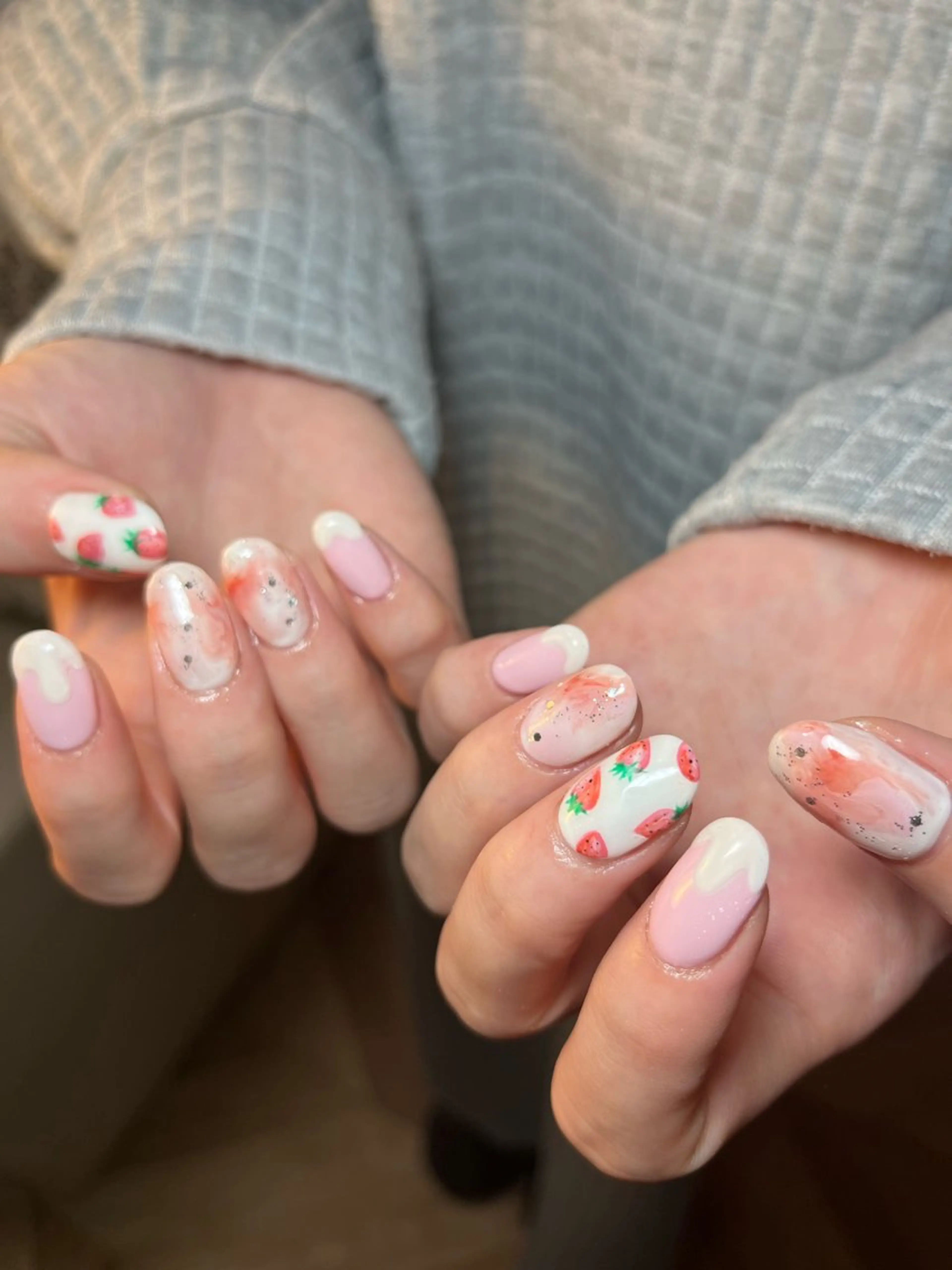 ネイル ハンドネイル Amber21.所属・Nagahama Akariのネイルデザイン