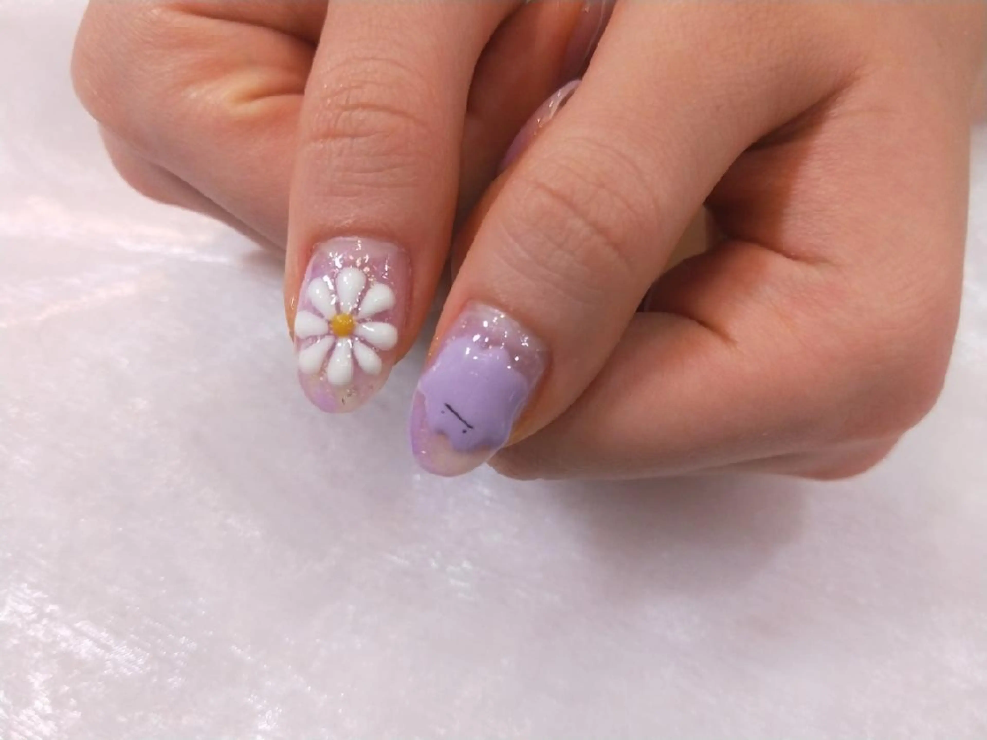 ネイル ハンドネイル ハンドケア R'well所属・はばすみれ🎀ﾈｲﾙ 光ﾌｪｲｼｬﾙ ﾍｱのネイルデザイン