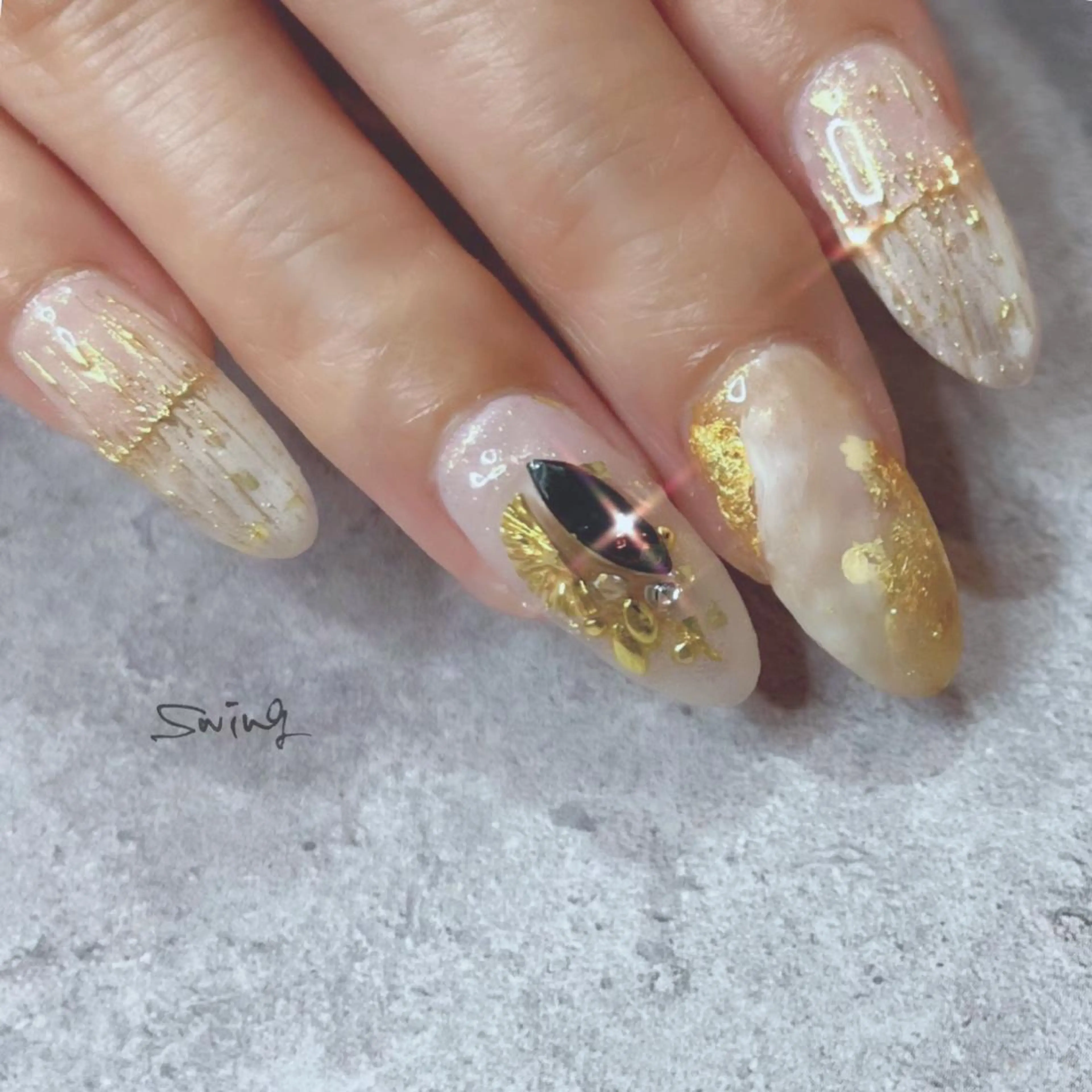 ネイル ゴージャス ロングネイル ニュアンスネイル SWING Nail Salon所属・Yoshida Takakoのネイルデザイン