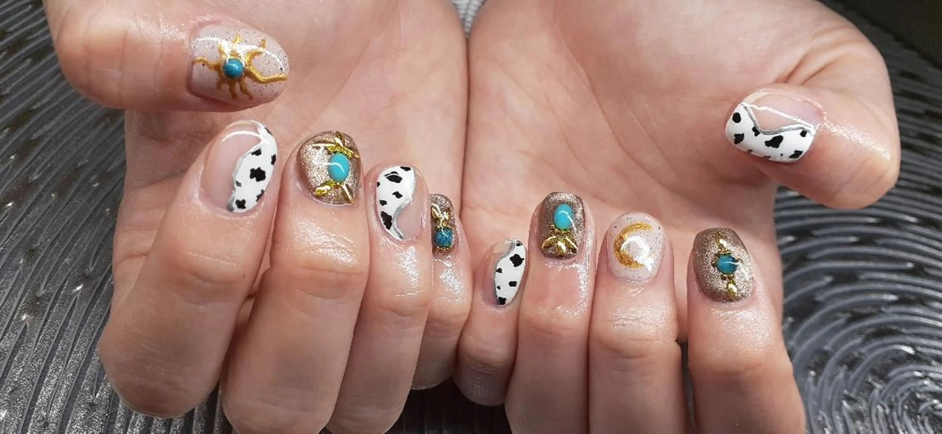 ネイル 大島 さやかのネイルデザイン