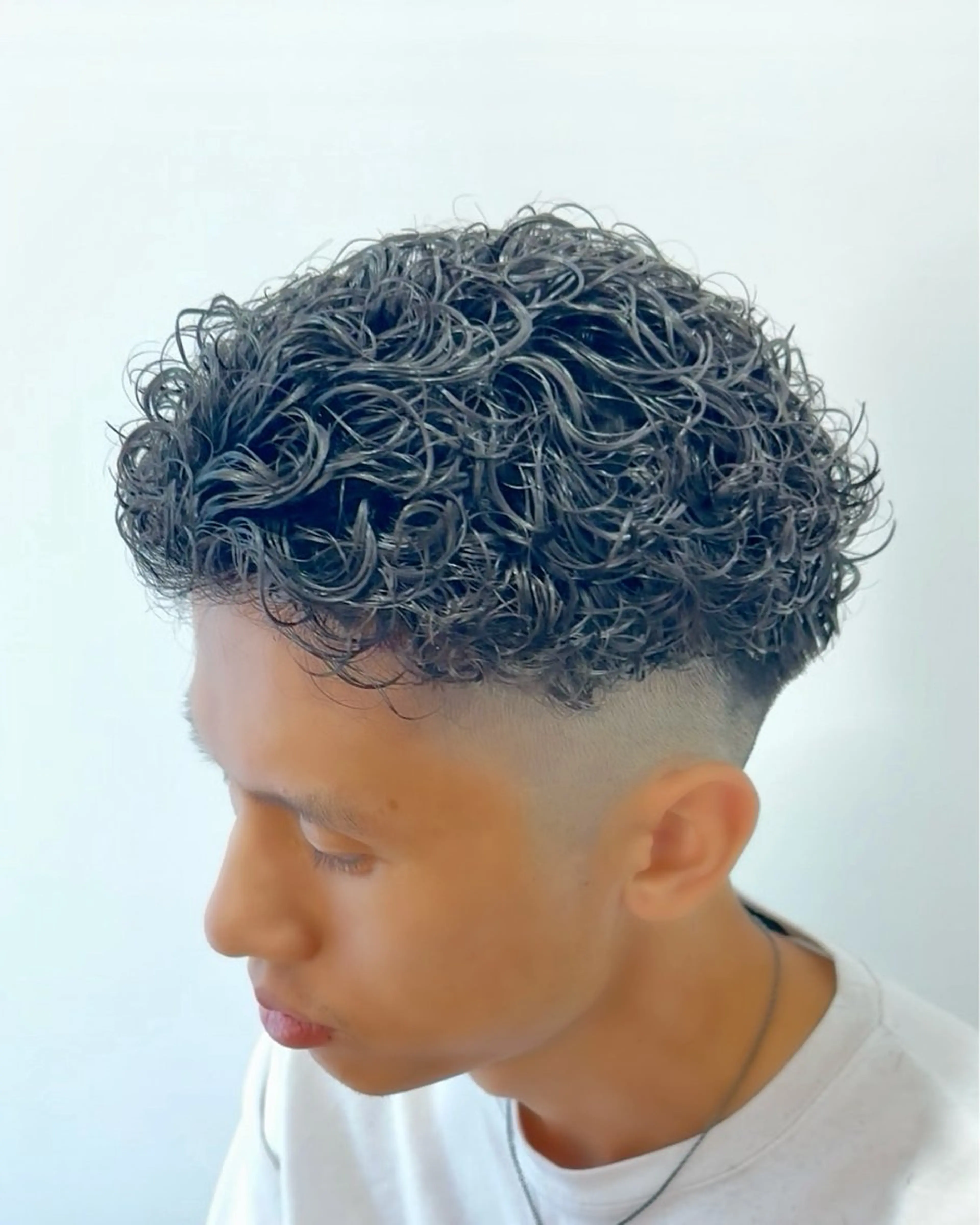 パーマ メンズ フェードカット メンズパーマ 刈り上げ カット パーマ ☆★メンズ特化★☆ 川地由麿のヘアスタイル