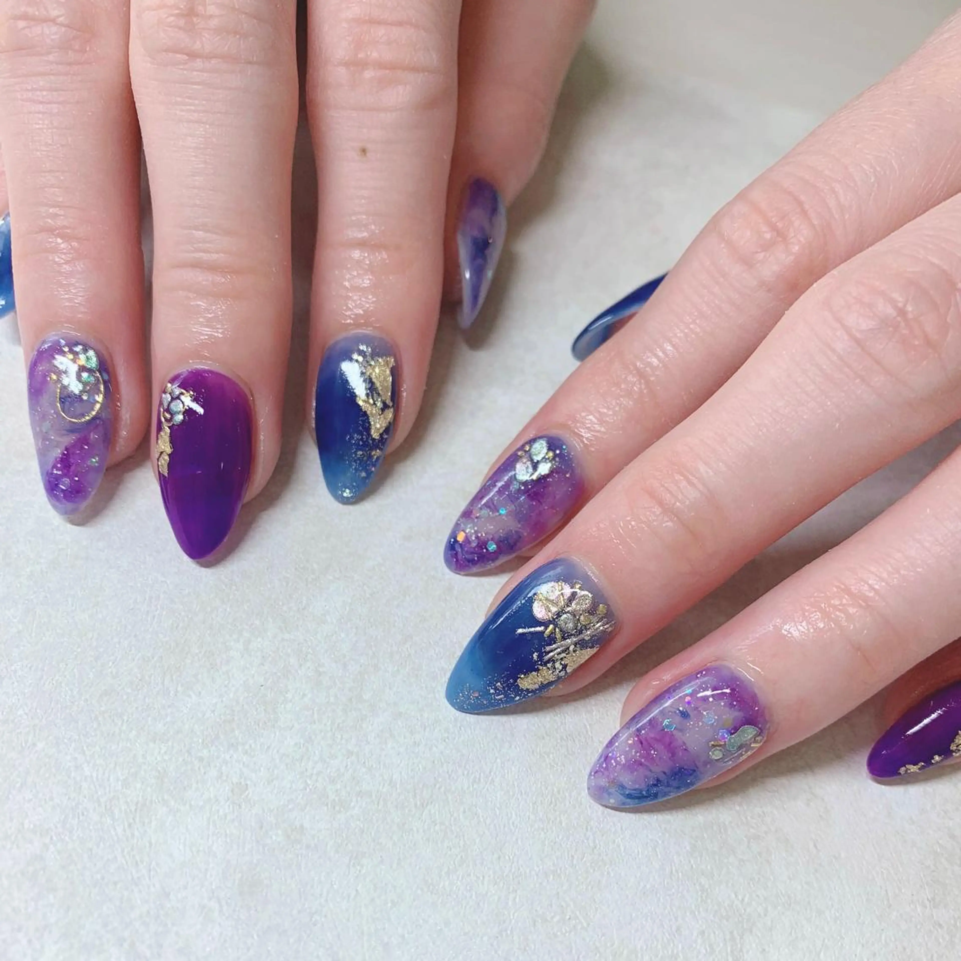 カラー ネイル ハンドネイル Cozy_ ilumのネイルデザイン