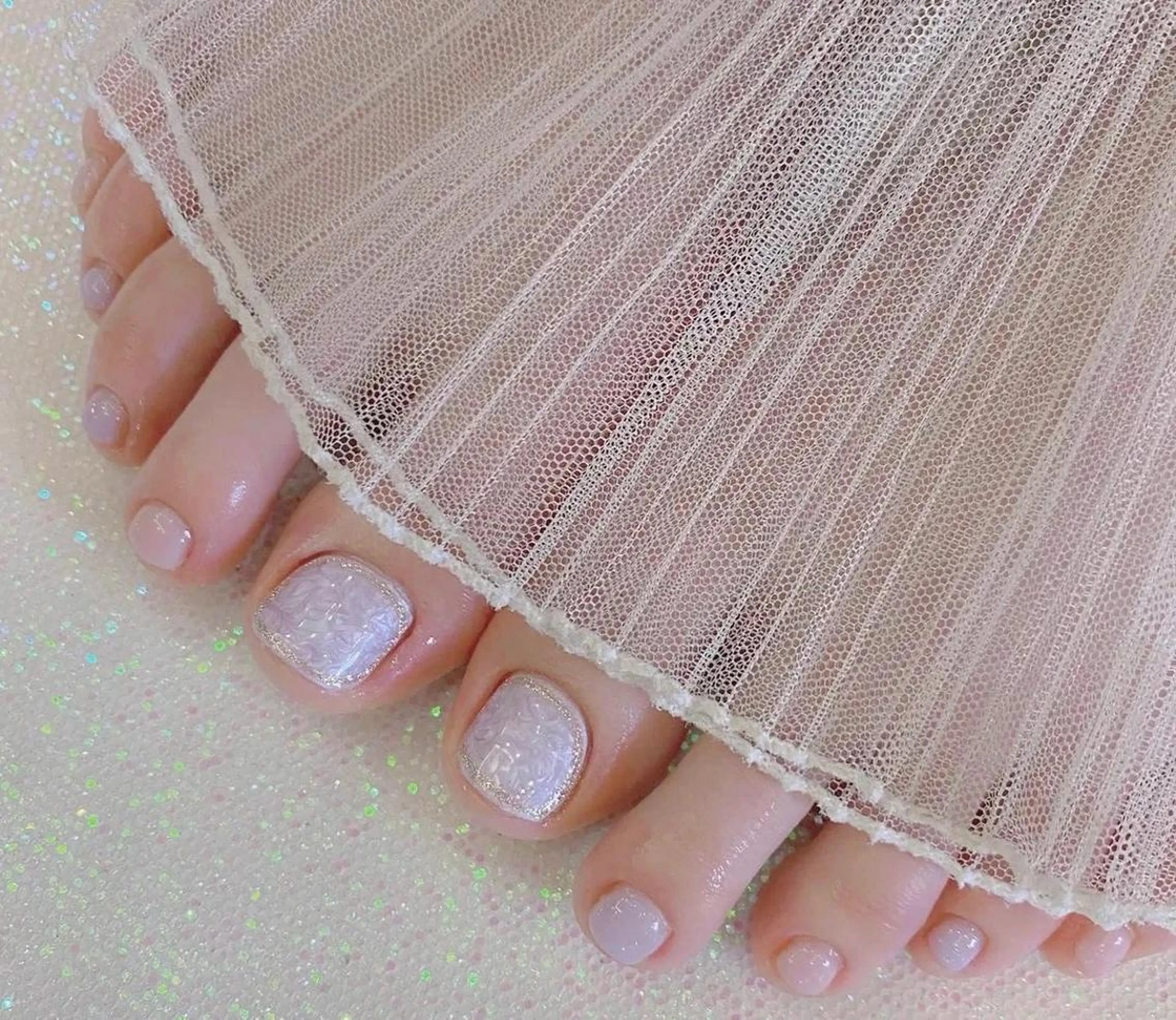 🦶🏻　ワンカラー＋２本アート(足湯、ケア、オフ込み)の写真