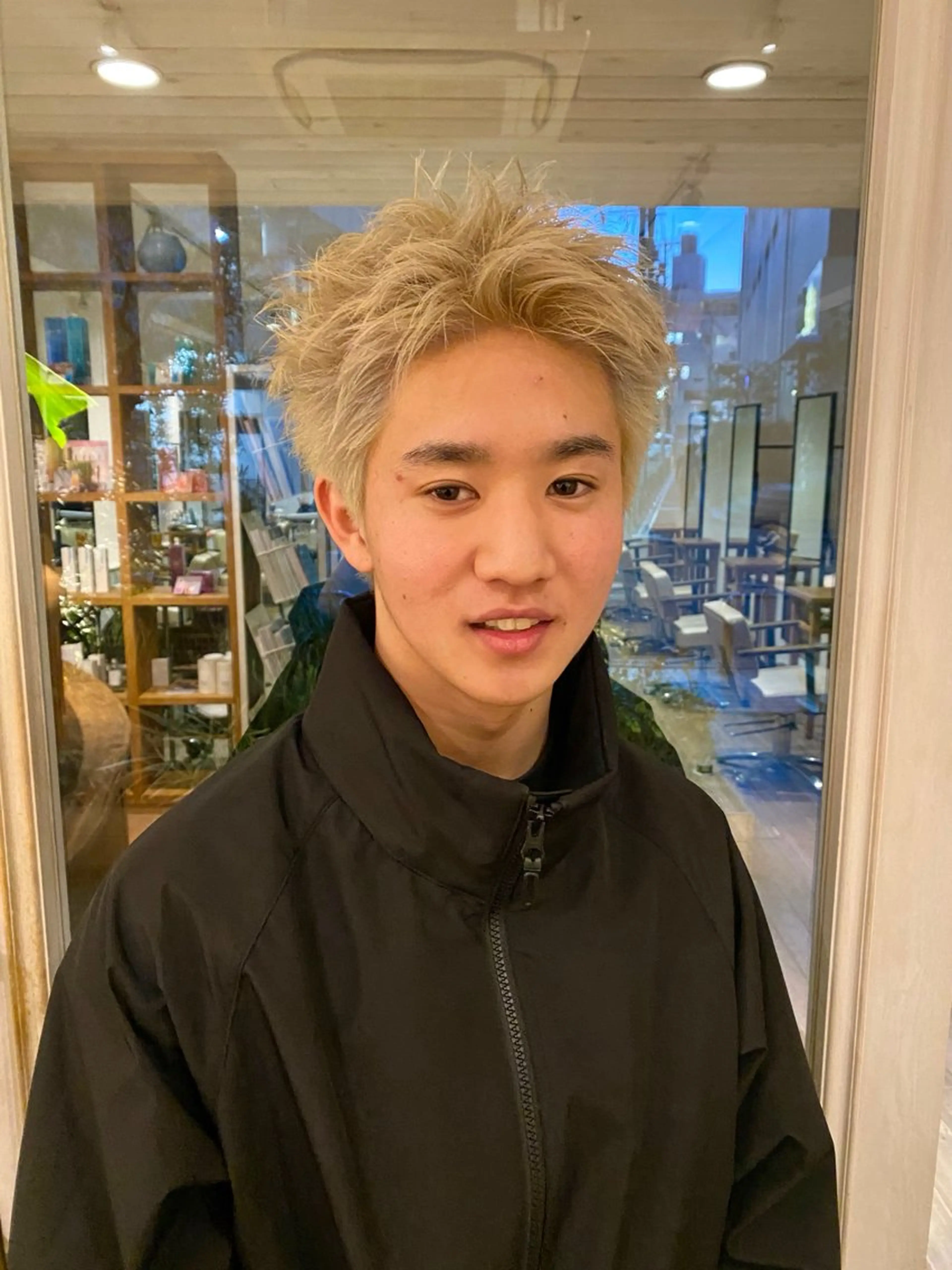 ショート カラー メンズ カット BELLA阿部野 TOMOMIのヘアスタイル