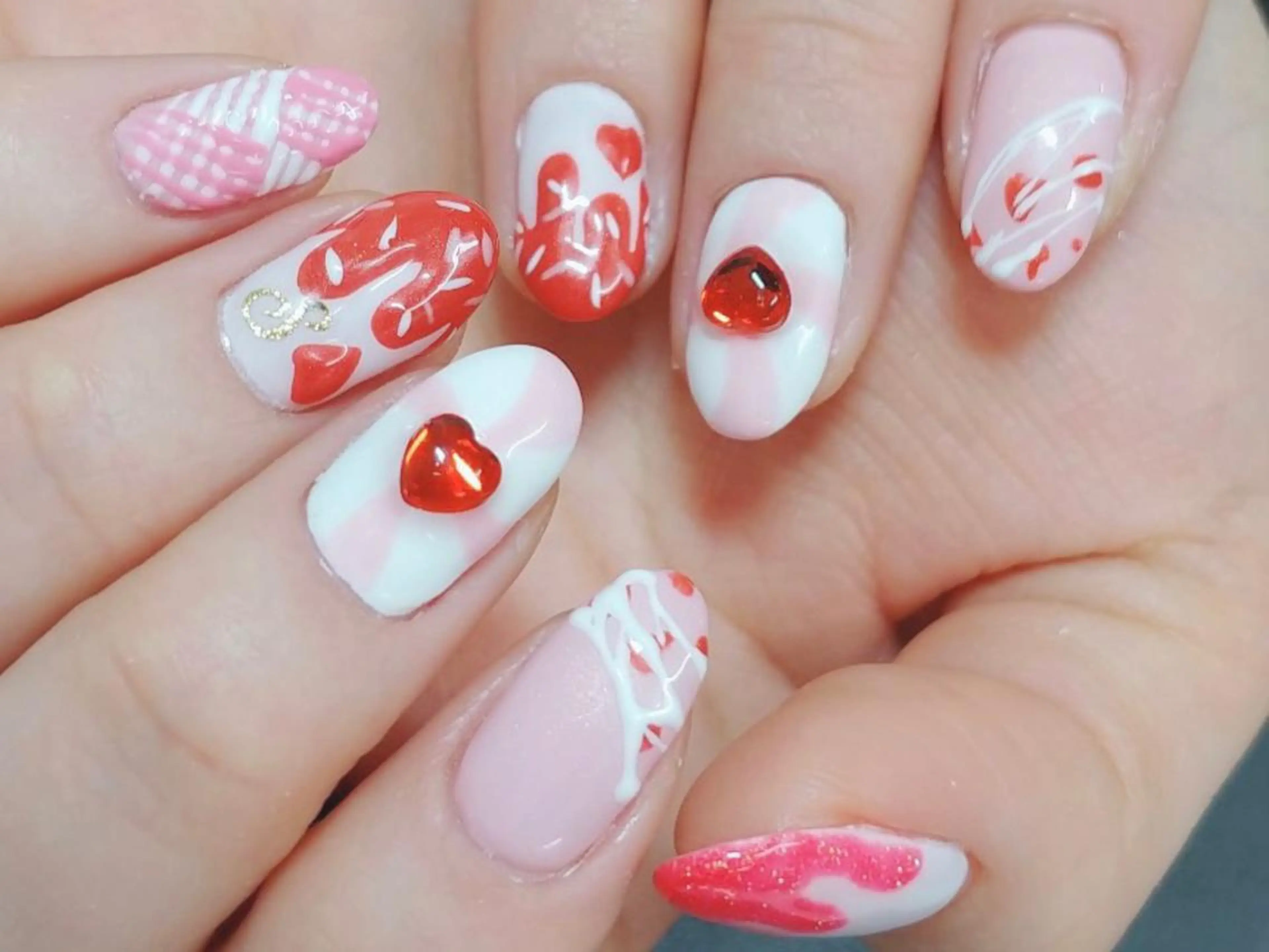 ネイル バレンタイン ハンドネイル Nail lieNのネイルデザイン