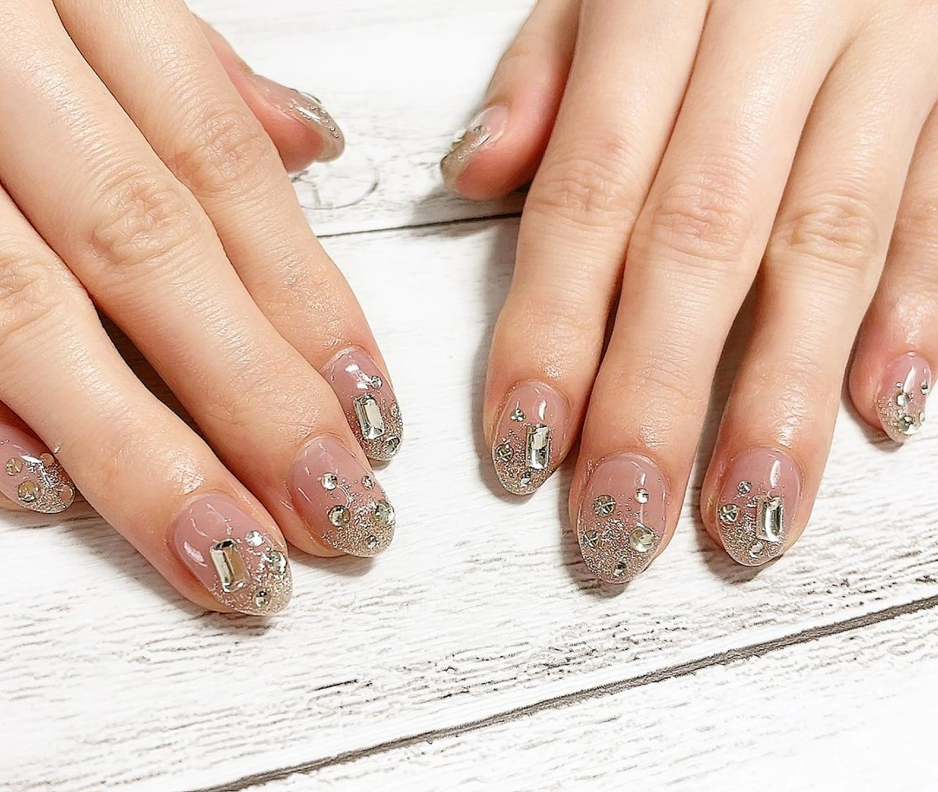 ショート ネイル ハンドネイル リラネイル Aikenのネイルデザイン