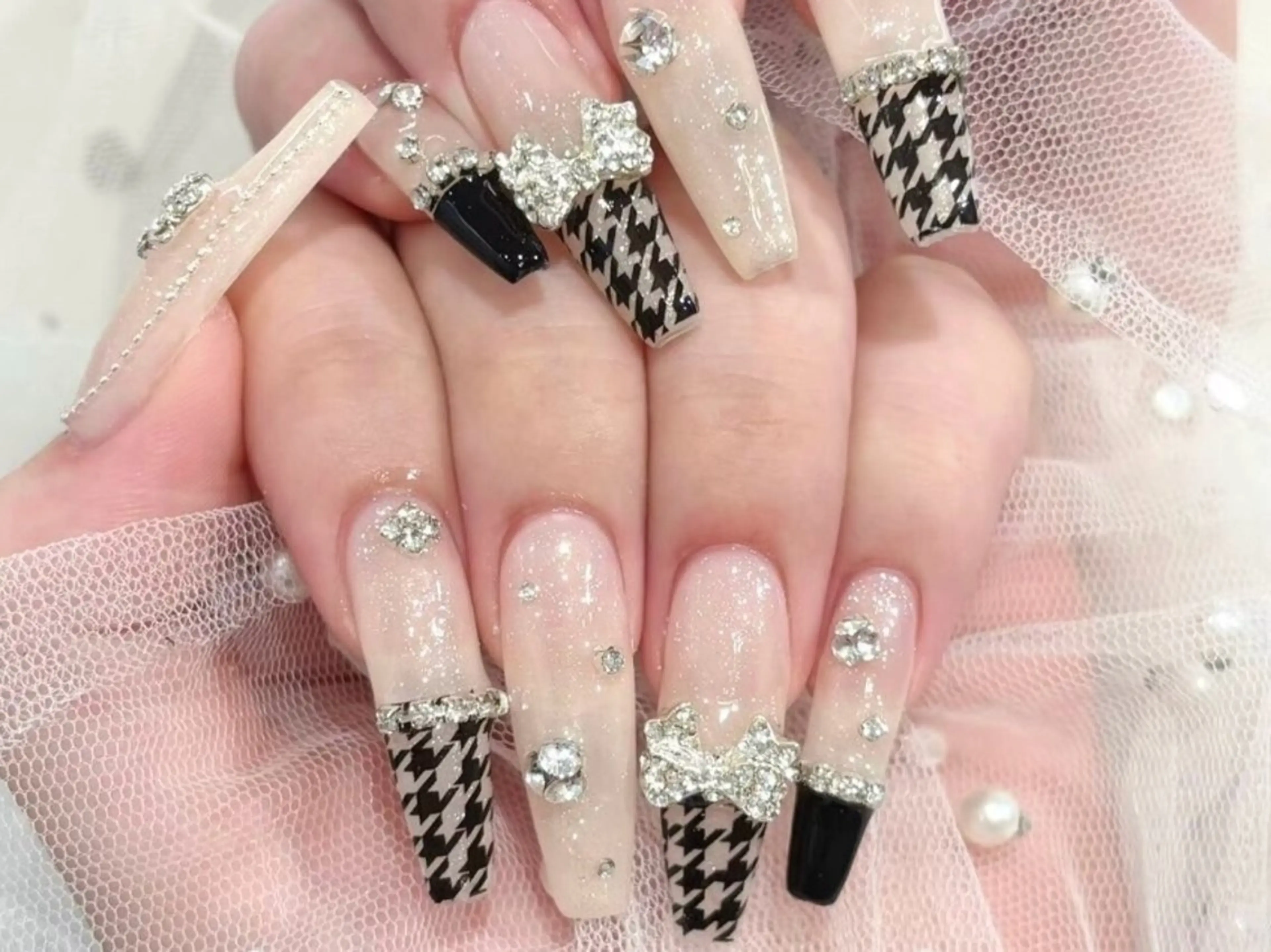 メンズ ネイル アートネイル フレンチネイル ジェルネイル キラキラネイル パラジェル Bloom スカルプ専門店のネイルデザイン