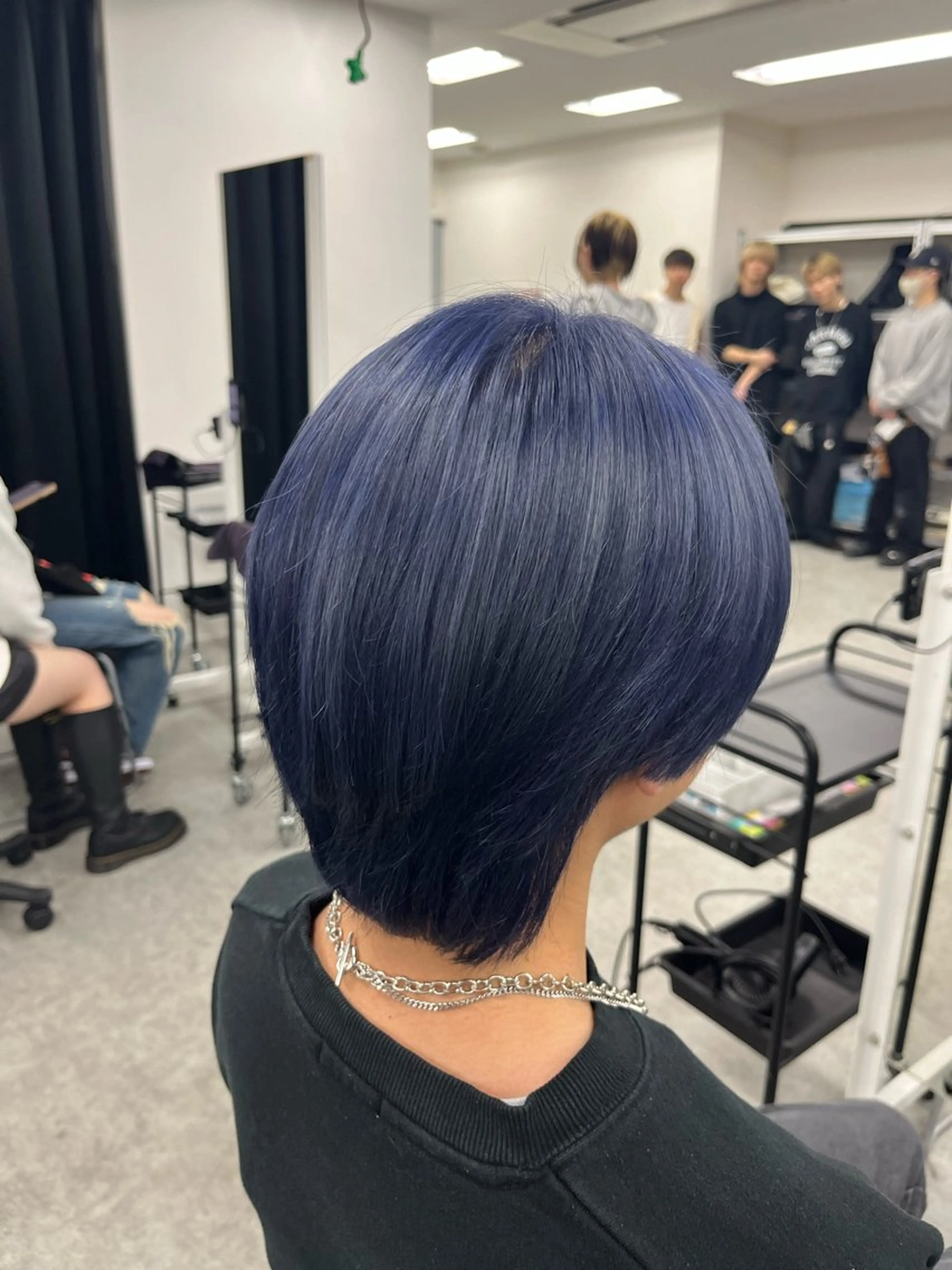 ショート カラー ブルーカラー ヘアカラー 💖トレンド秋冬 カラー💖FUTAのヘアスタイル