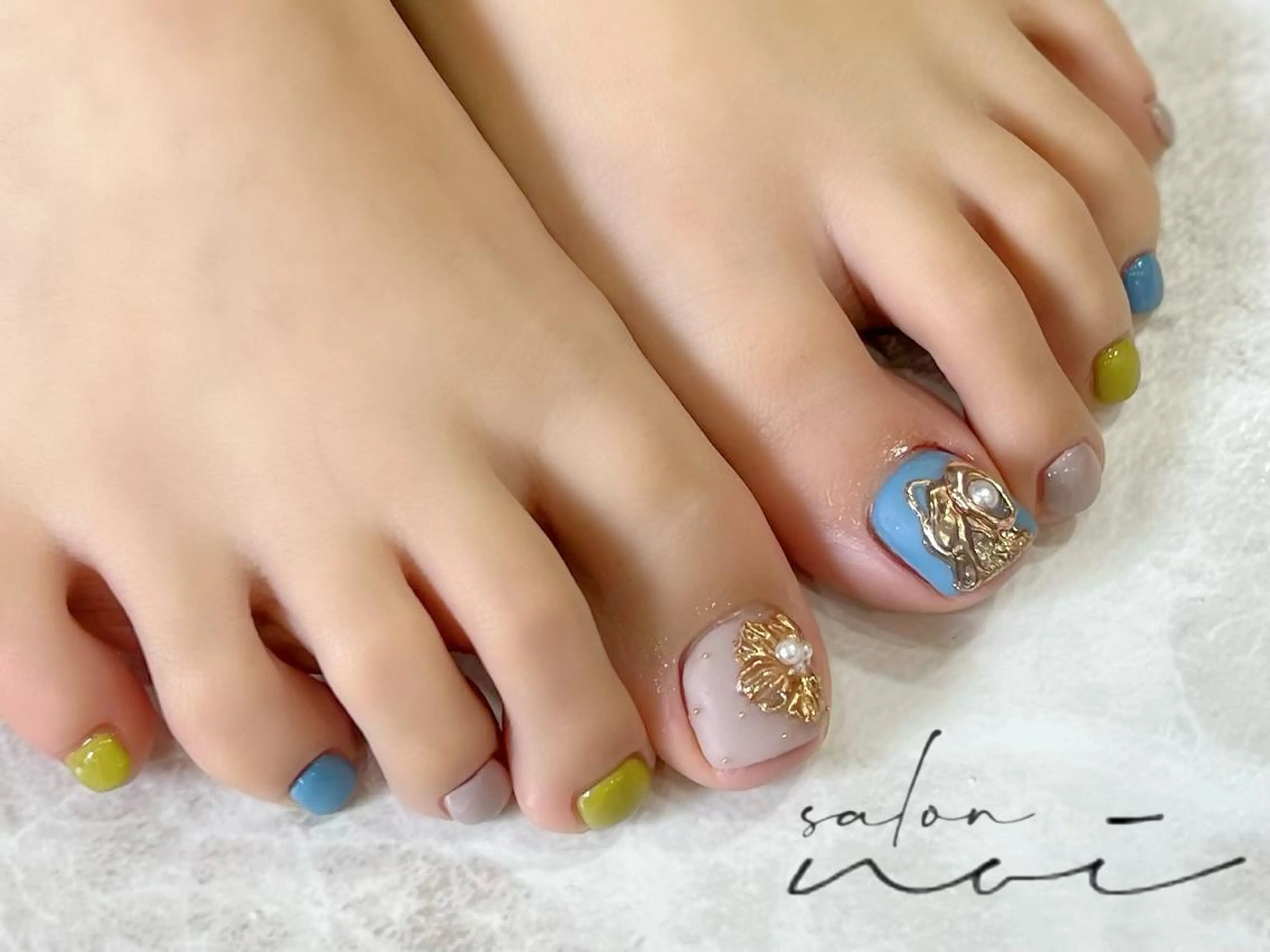 ネイル フットネイル フットネイル salon noi所属・salon noiのネイルデザイン