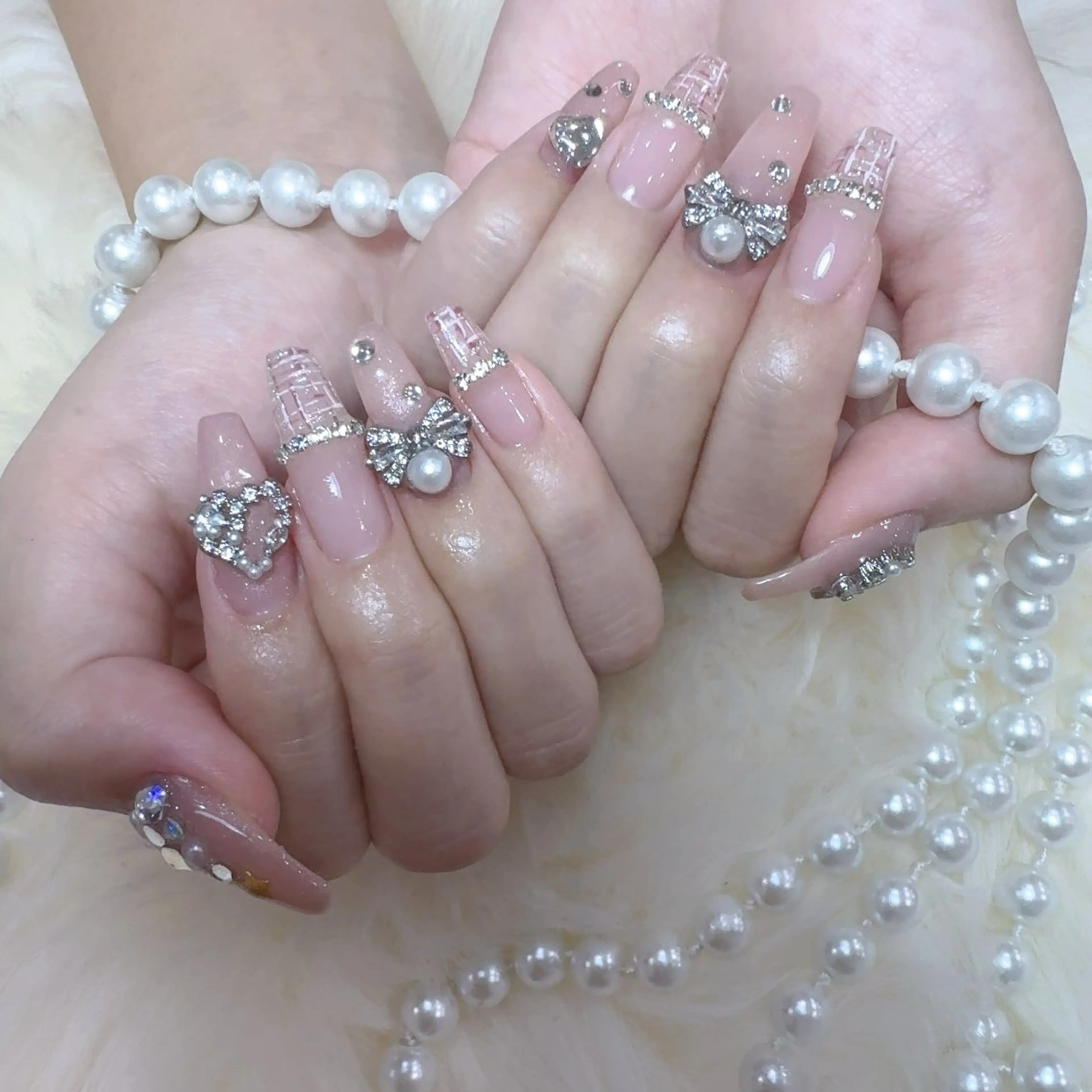 ネイル アートネイル フラッシュネイル フレンチネイル ジェルネイル ガラスフレンチ You&Me Yukiのネイルデザイン