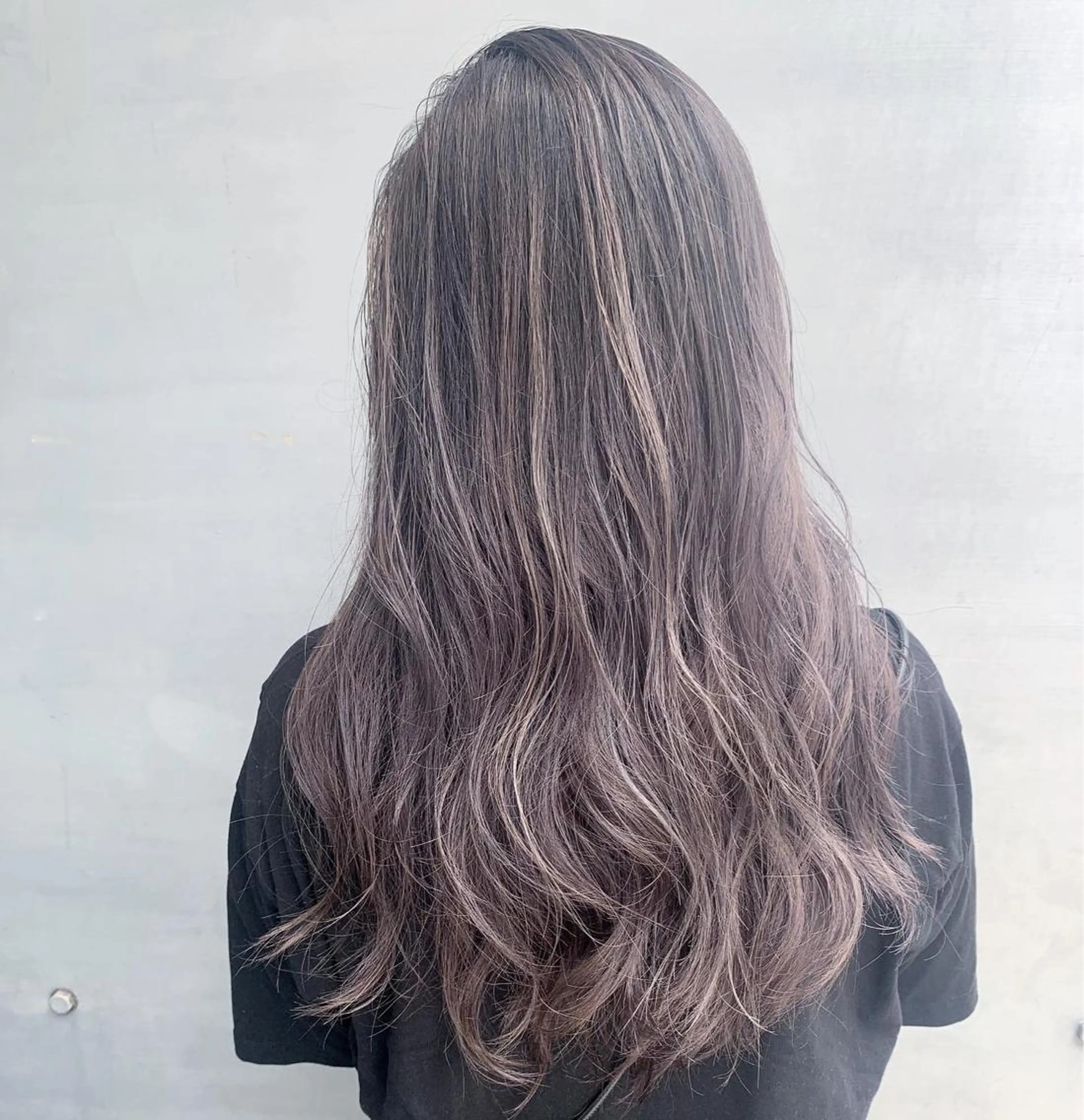 ロング カラー ベージュカラー 透明感カラー ラベンダーカラー ラベンダーベージュ 宮永 智香のヘアスタイル