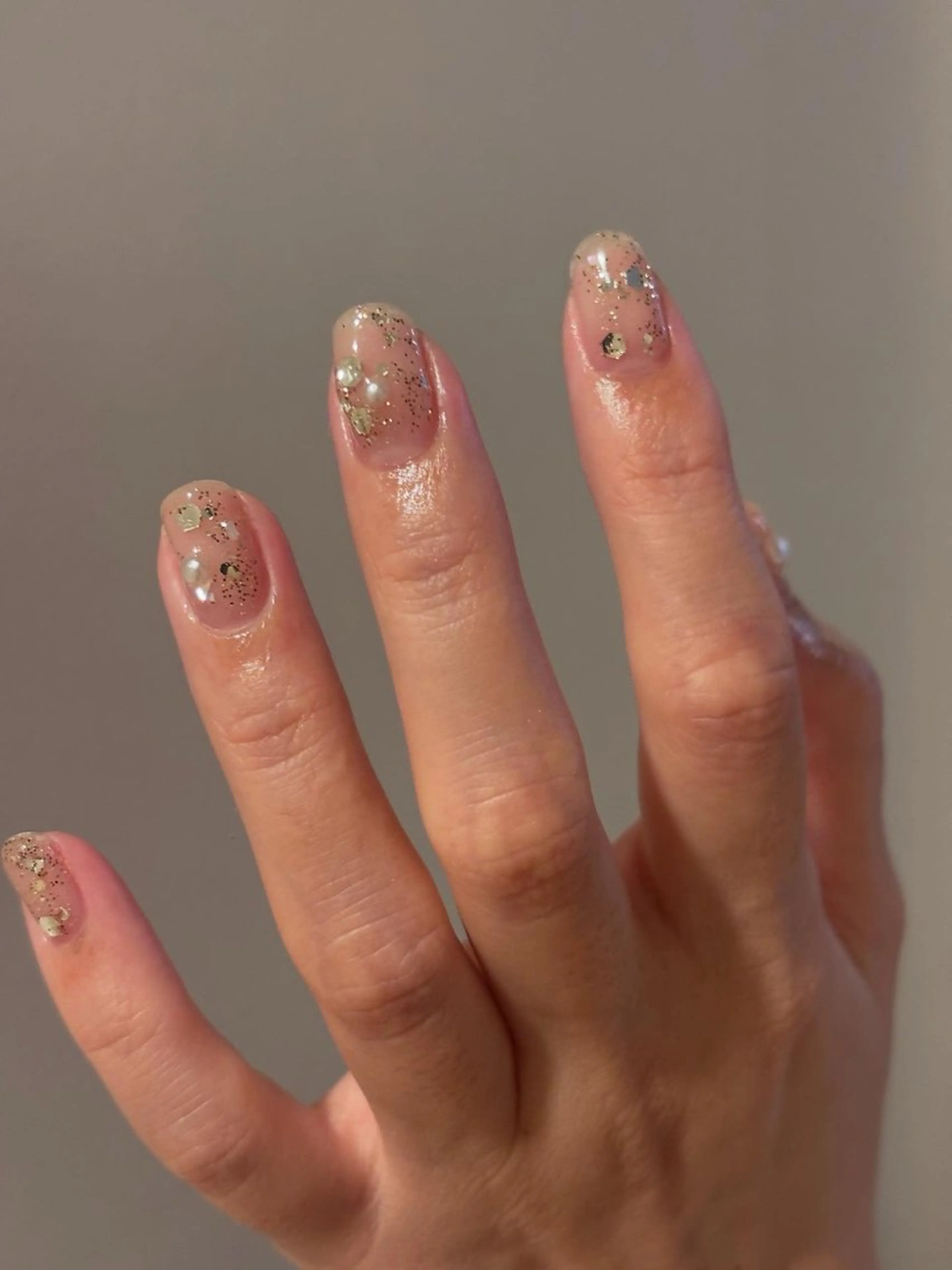 ネイル クリアネイル ラメ(グリッター) シルバー ハンドネイル Elio所属・Elio 国泰寺のネイルデザイン